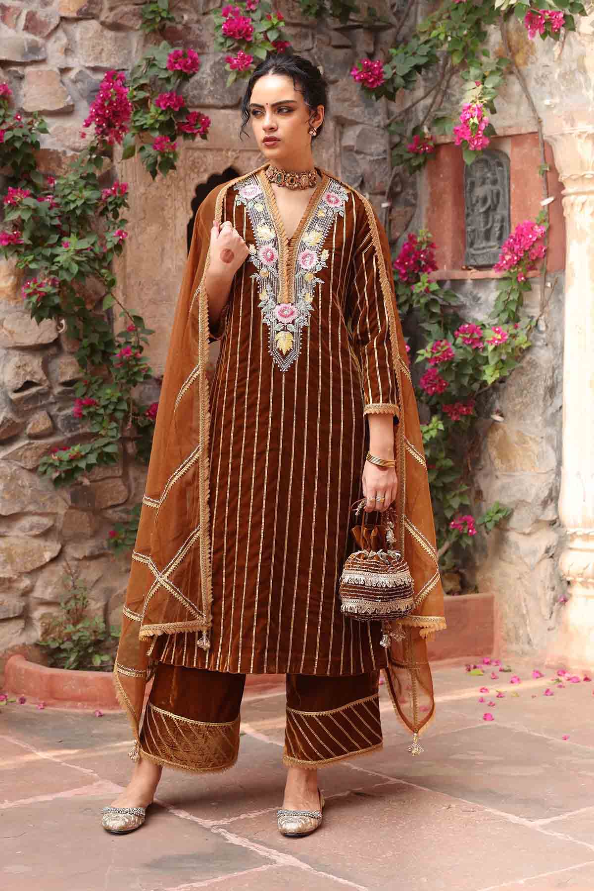 Buy Gota Embroidered Gold Kurta Set by Ajiesh Oberoi for women online at ScrollnShops