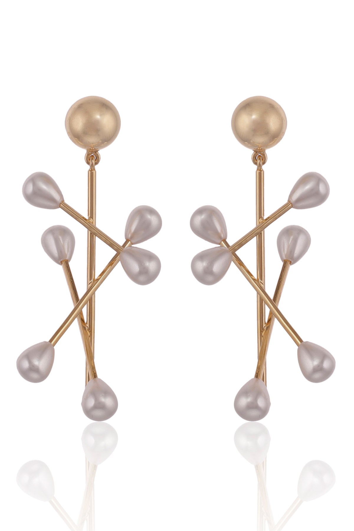 Grandiose Pearly Earrings