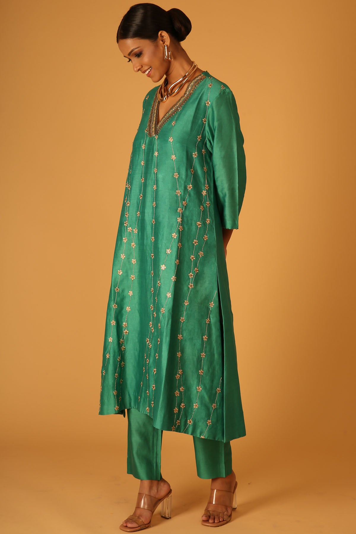 Green Chanderi V-Neck Kurta Set