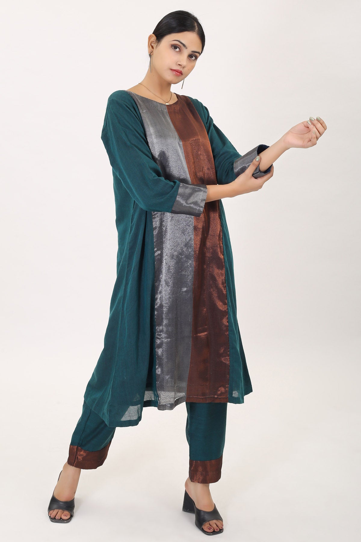 Green Cotton Zari Kurta Set