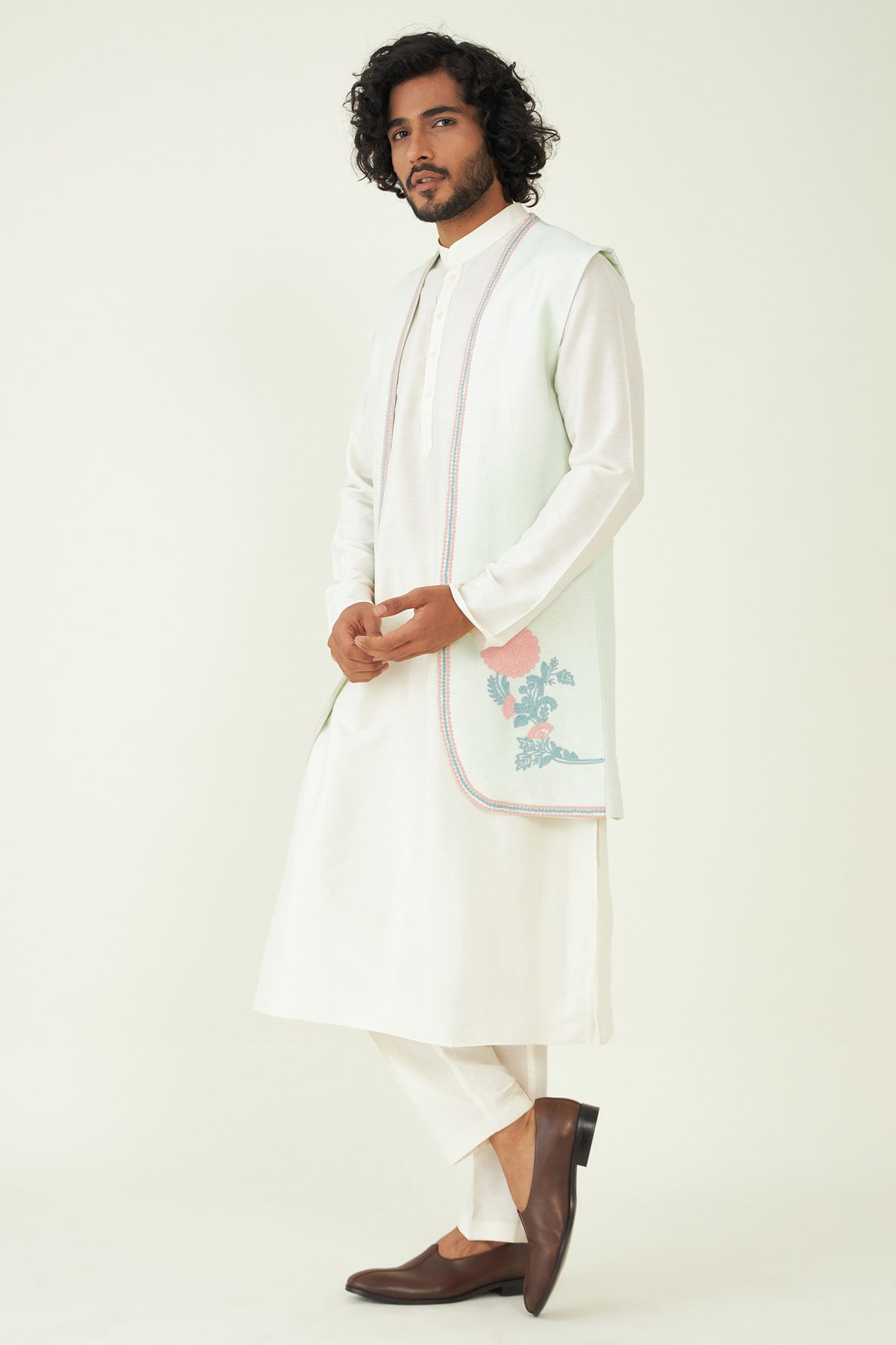 Green Embroidered Bundi Set