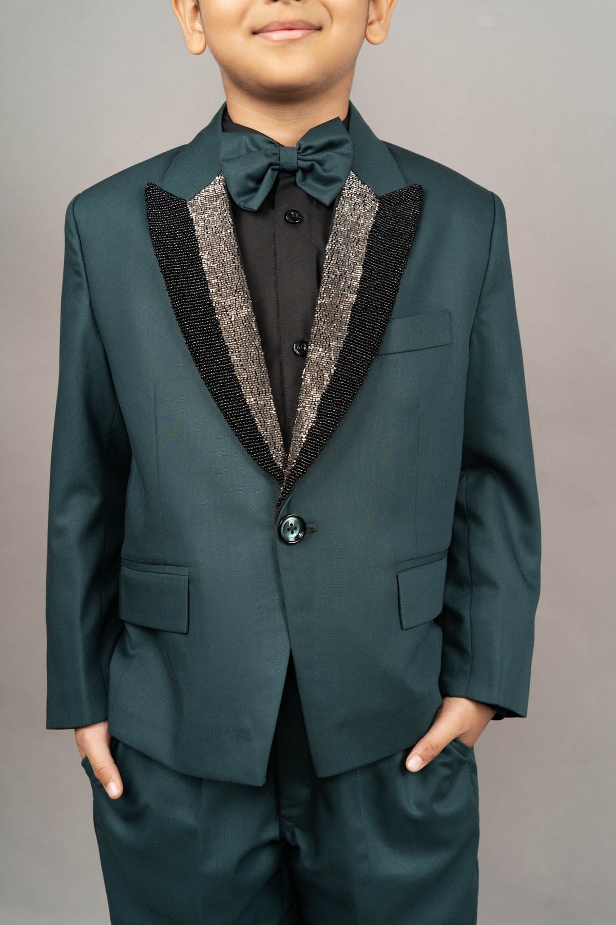 Green Lapel Embroidered Suit