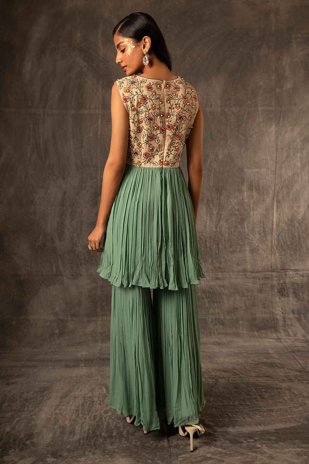 Green Aari Gathered Kurta Set