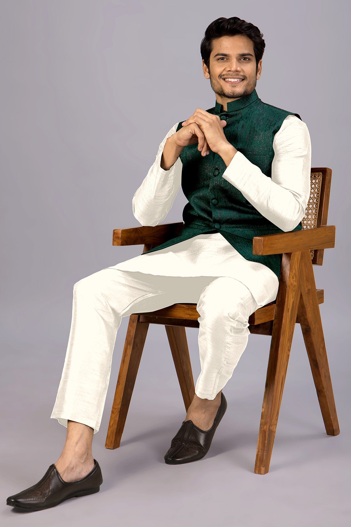 Green Cotton Embroidered Bundi