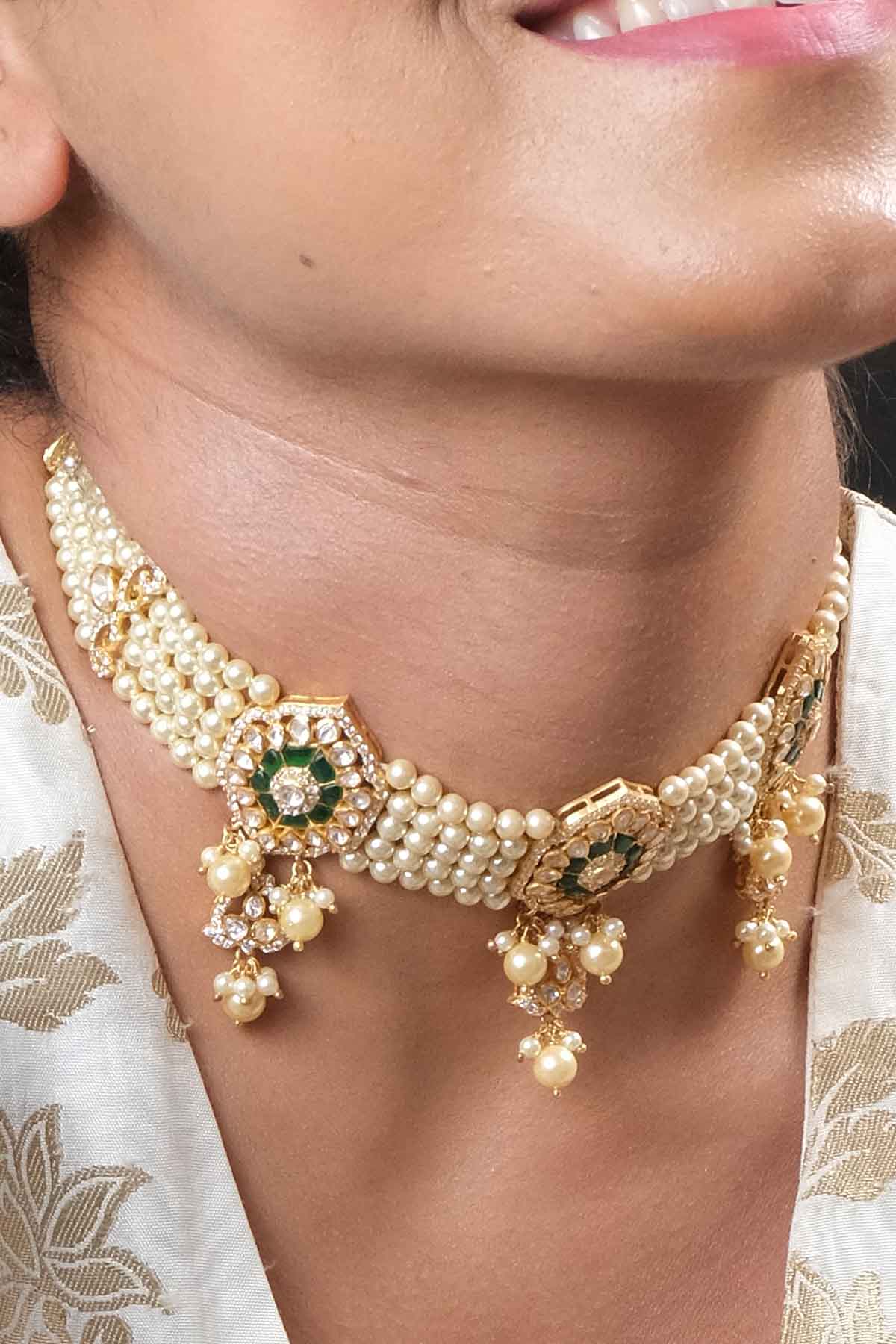 Green Embellished Choker Set