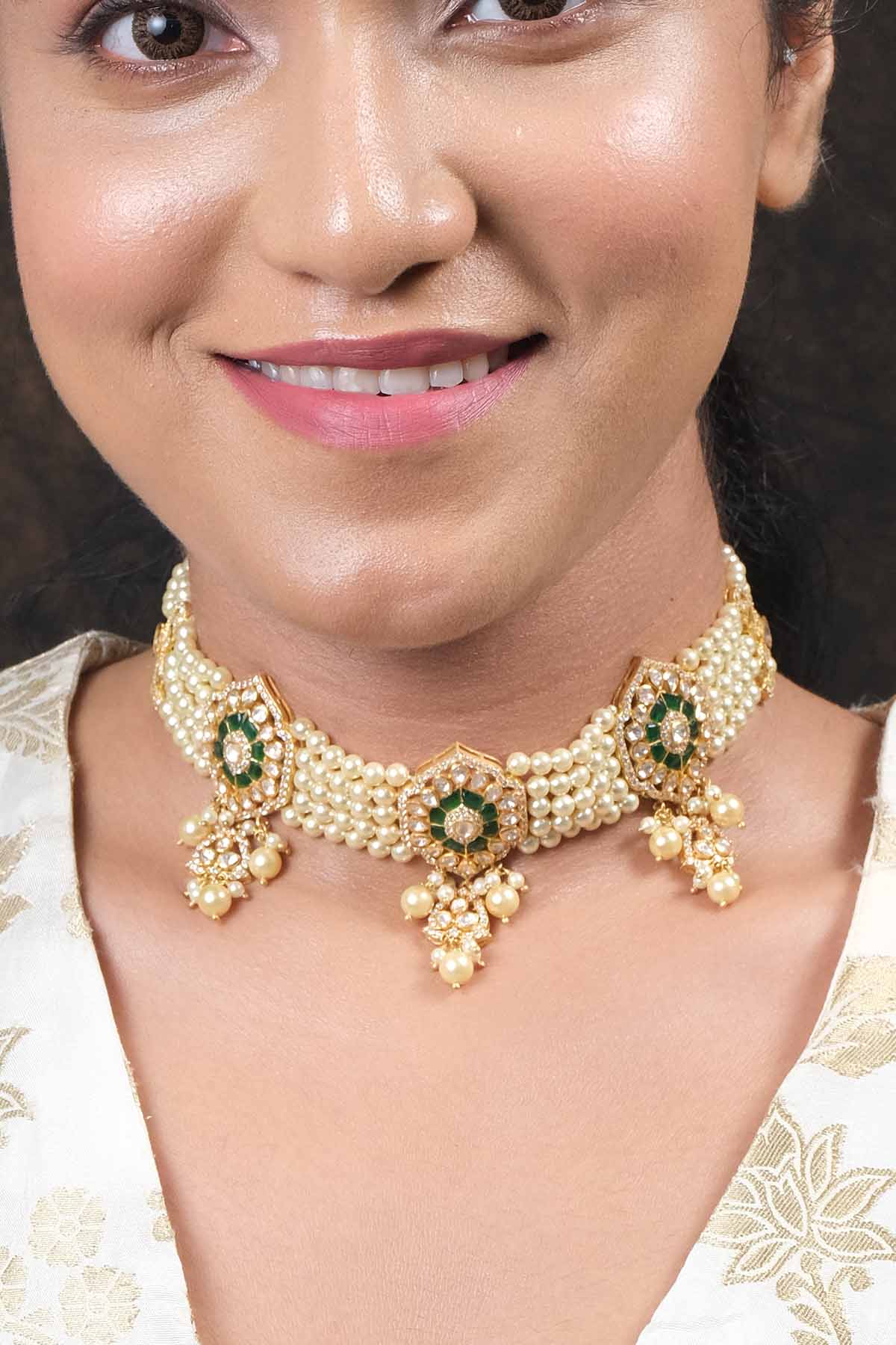 Green Embellished Choker Set