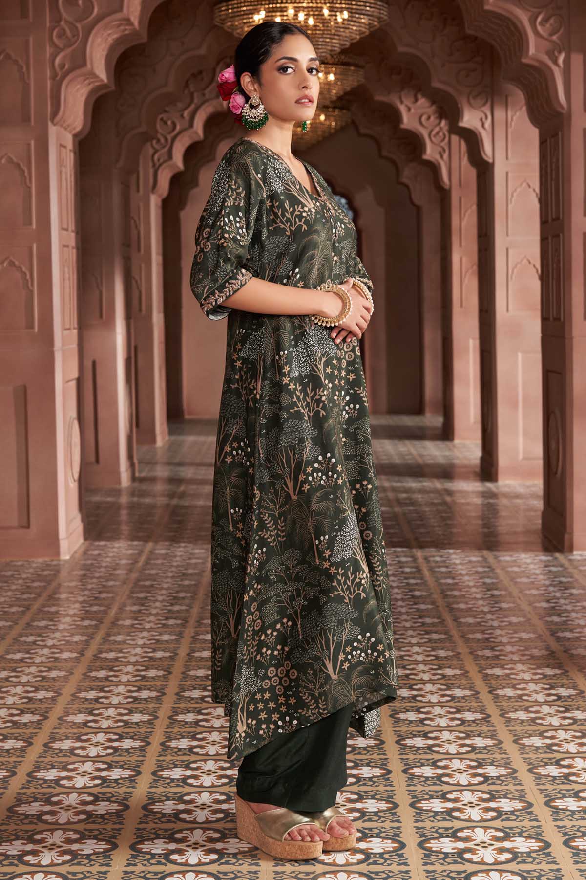Green Embroidered Kurta & Pants