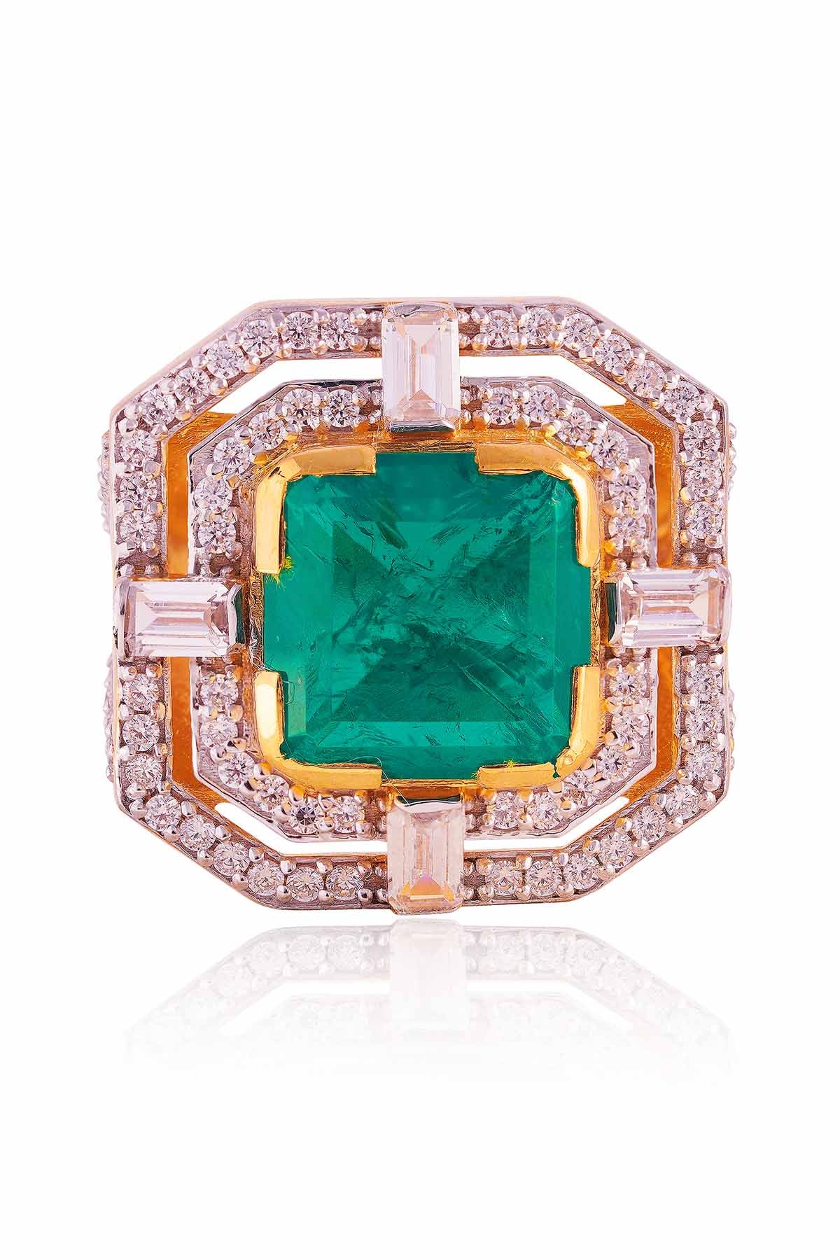 Green Emerald Stone Vintage Ring
