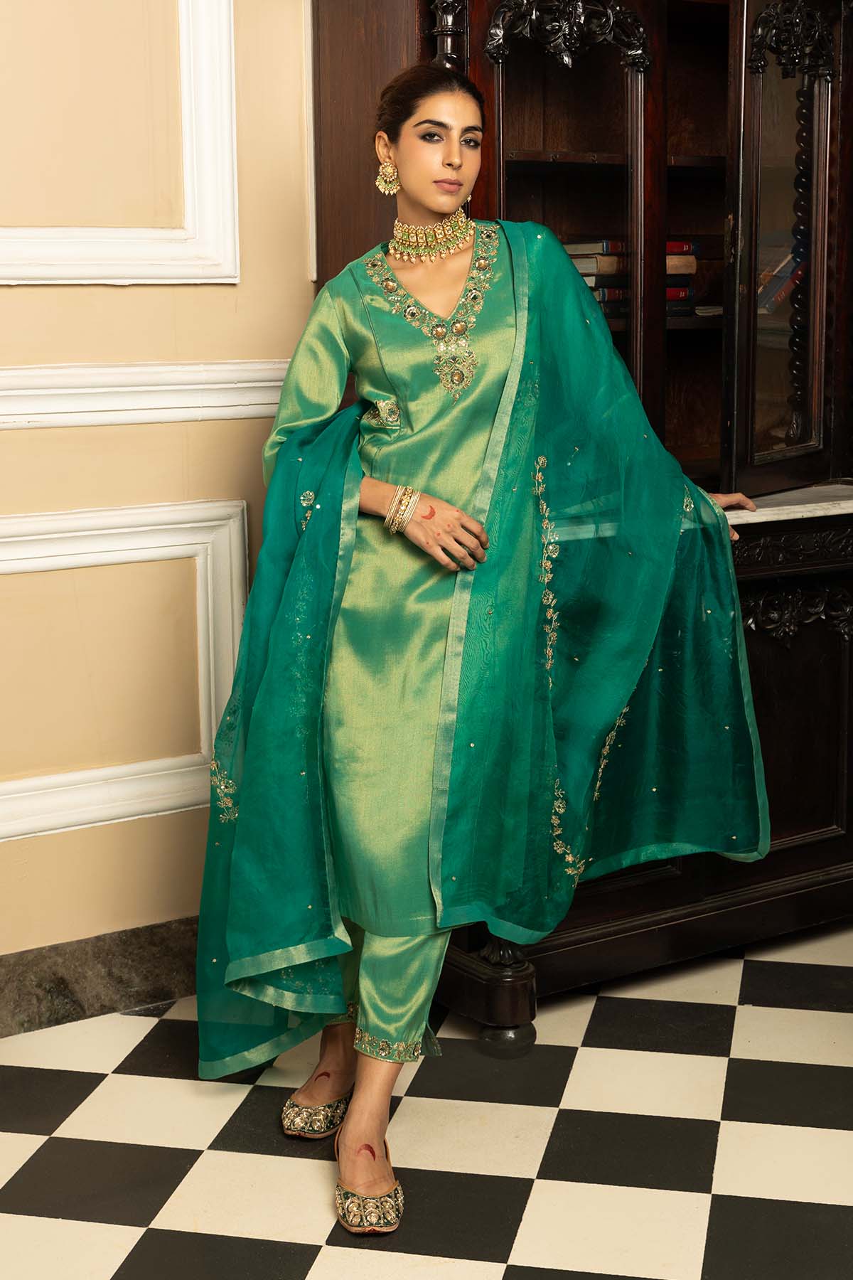 Green Gota Embellished Kurta Set
