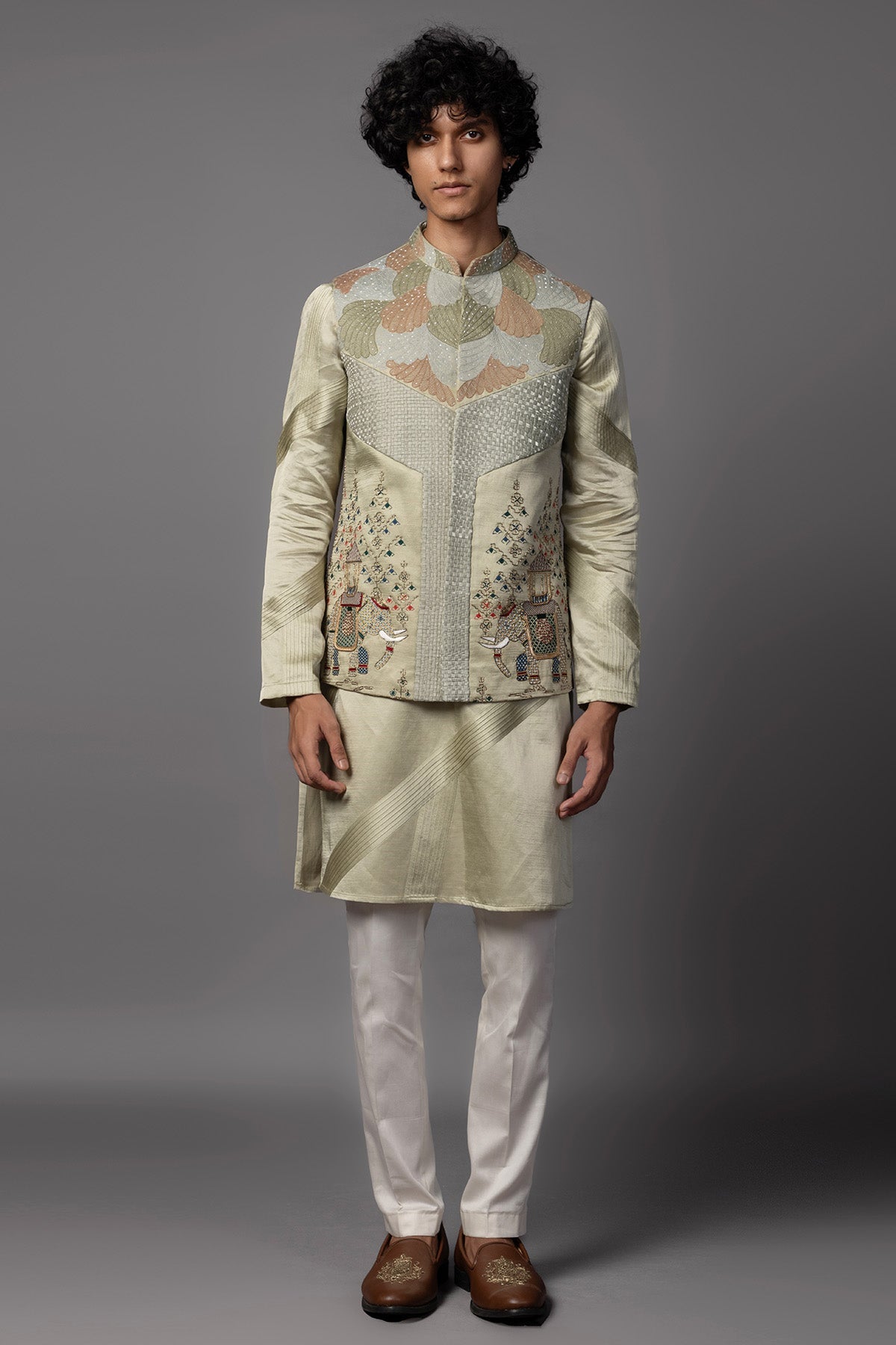 Buy Green Kasuti & Chatai Kurta Set for men by Paarsh Atelier online available at scrollnshops