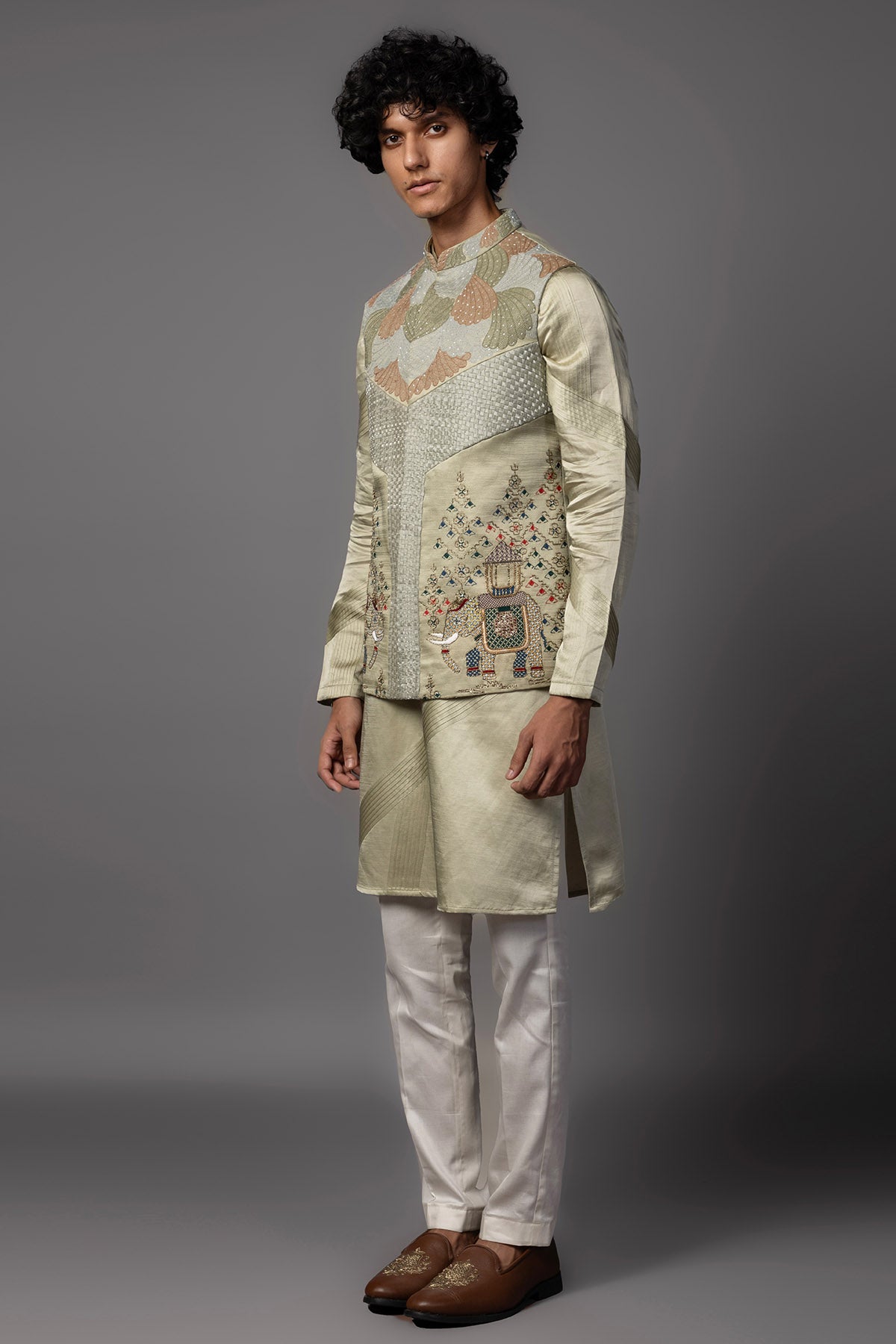 Green Kasuti & Chatai Kurta Set