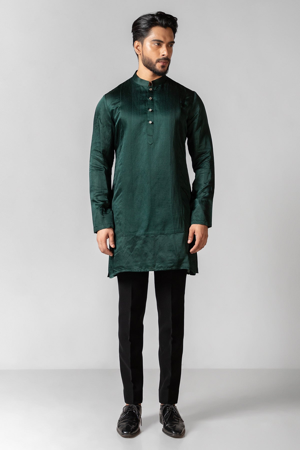 Buy Green Linen Pintuck Kurta Set for men by Paarsh Atelier online available at scrollnshops