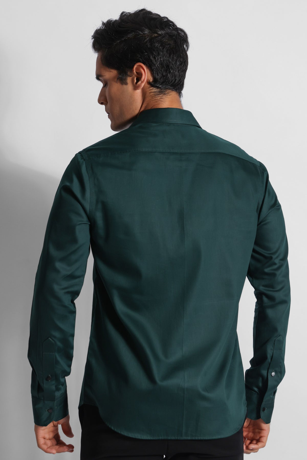 Green Minimal Threaded Shirt