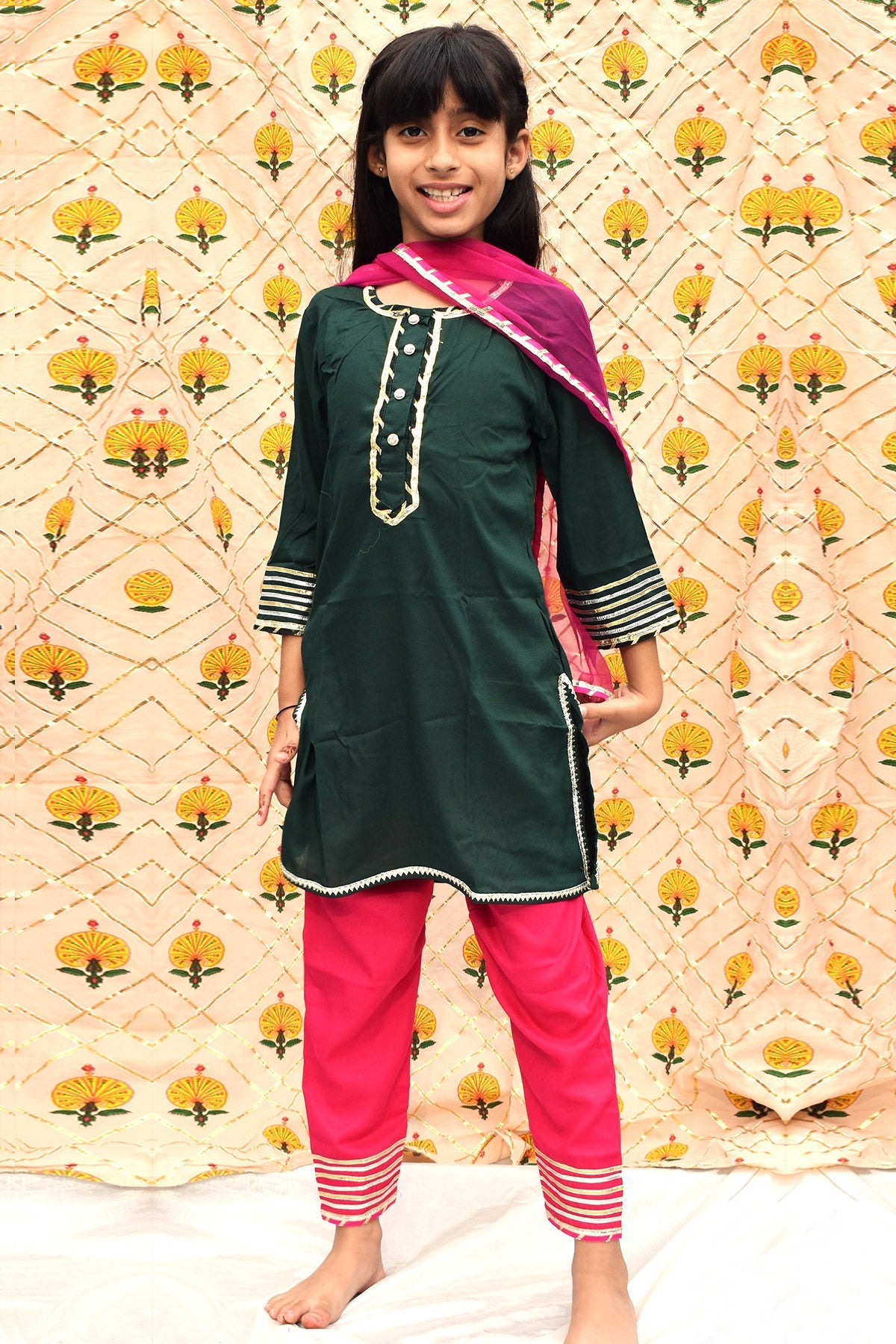 Buy Green & Pink Button Kurta Set for Kids by ViYa online available at scrollnshops