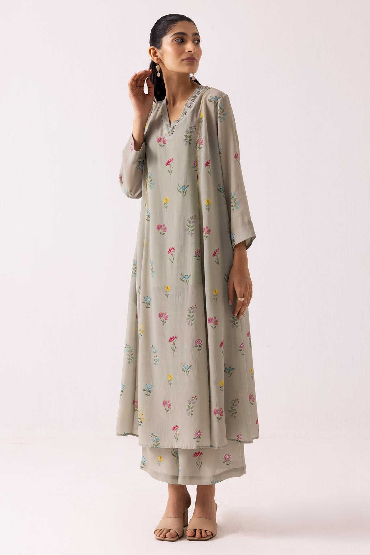 Buy Designer Green Pintuck V-Neck Kurta Set Online at ScrollnShops