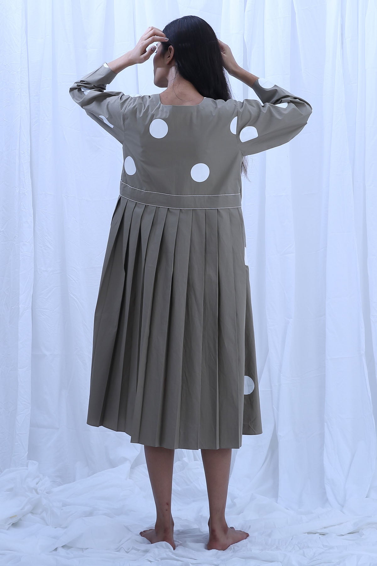 Green Print Pleated Midi Dress