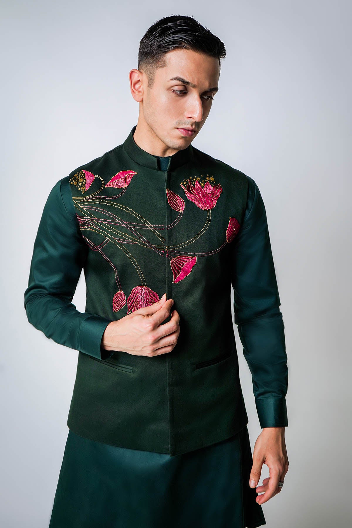 Green Raffia & Kasab Bundi Set