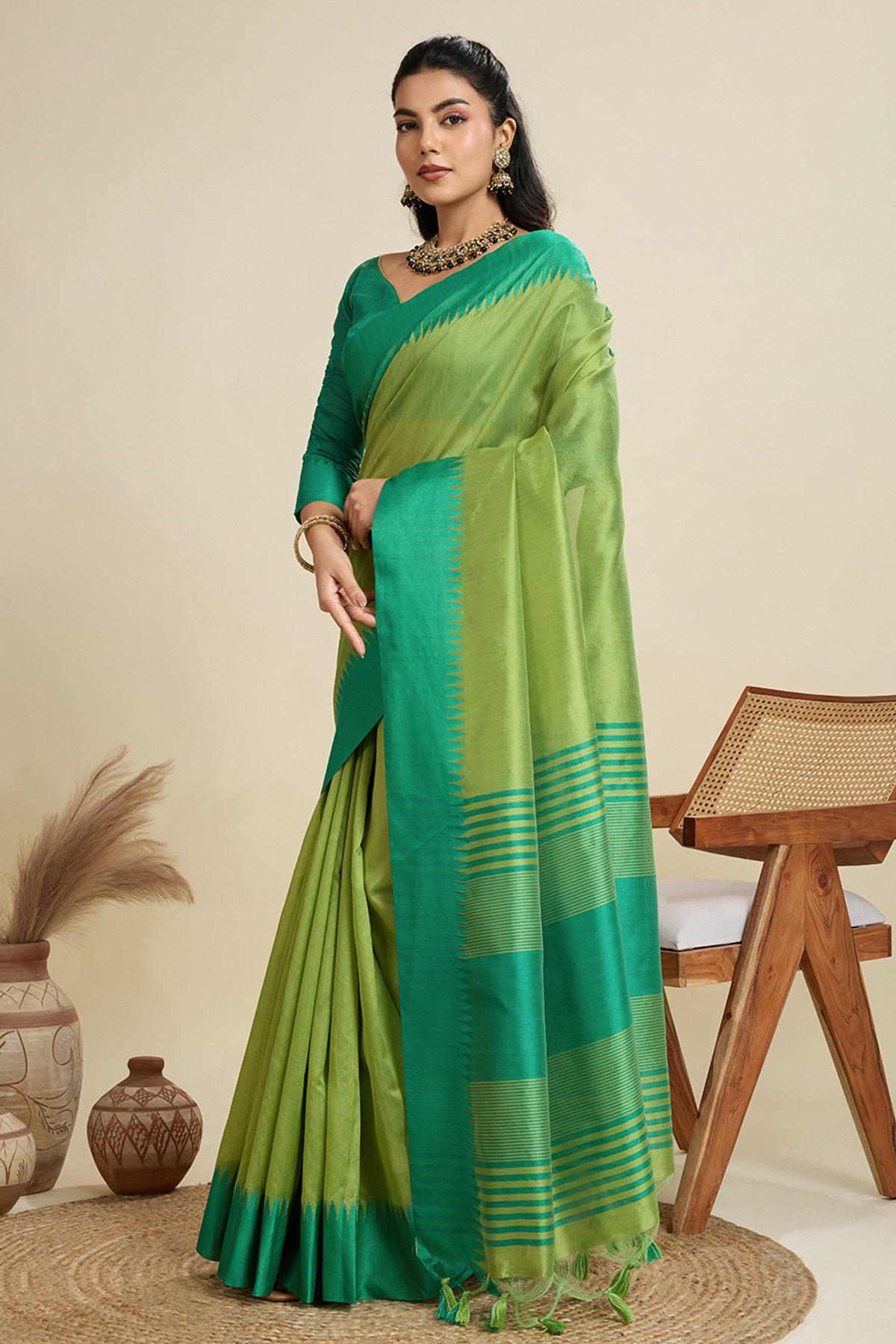 Green Raw Silk Thread Saree