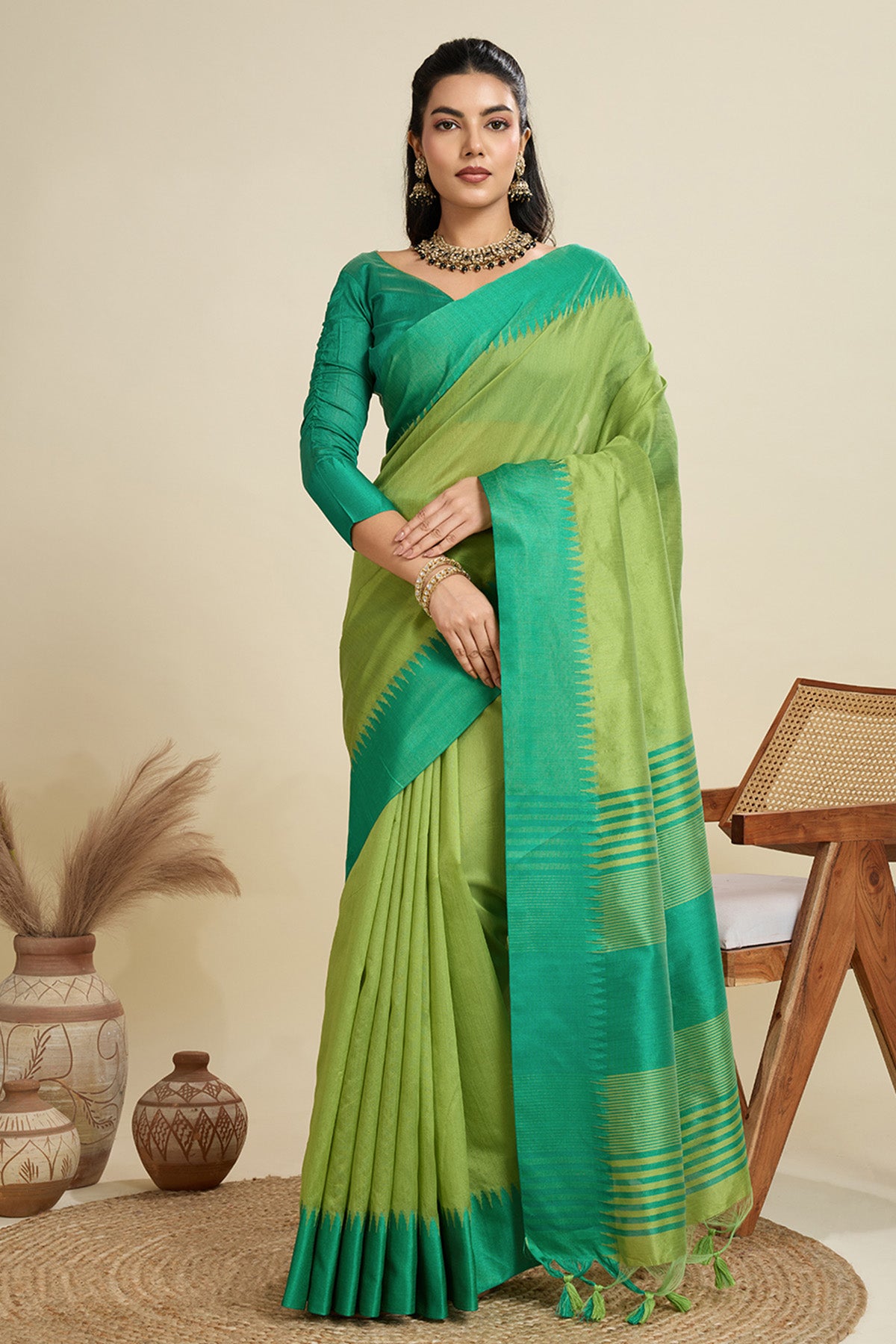 Green Raw Silk Thread Saree