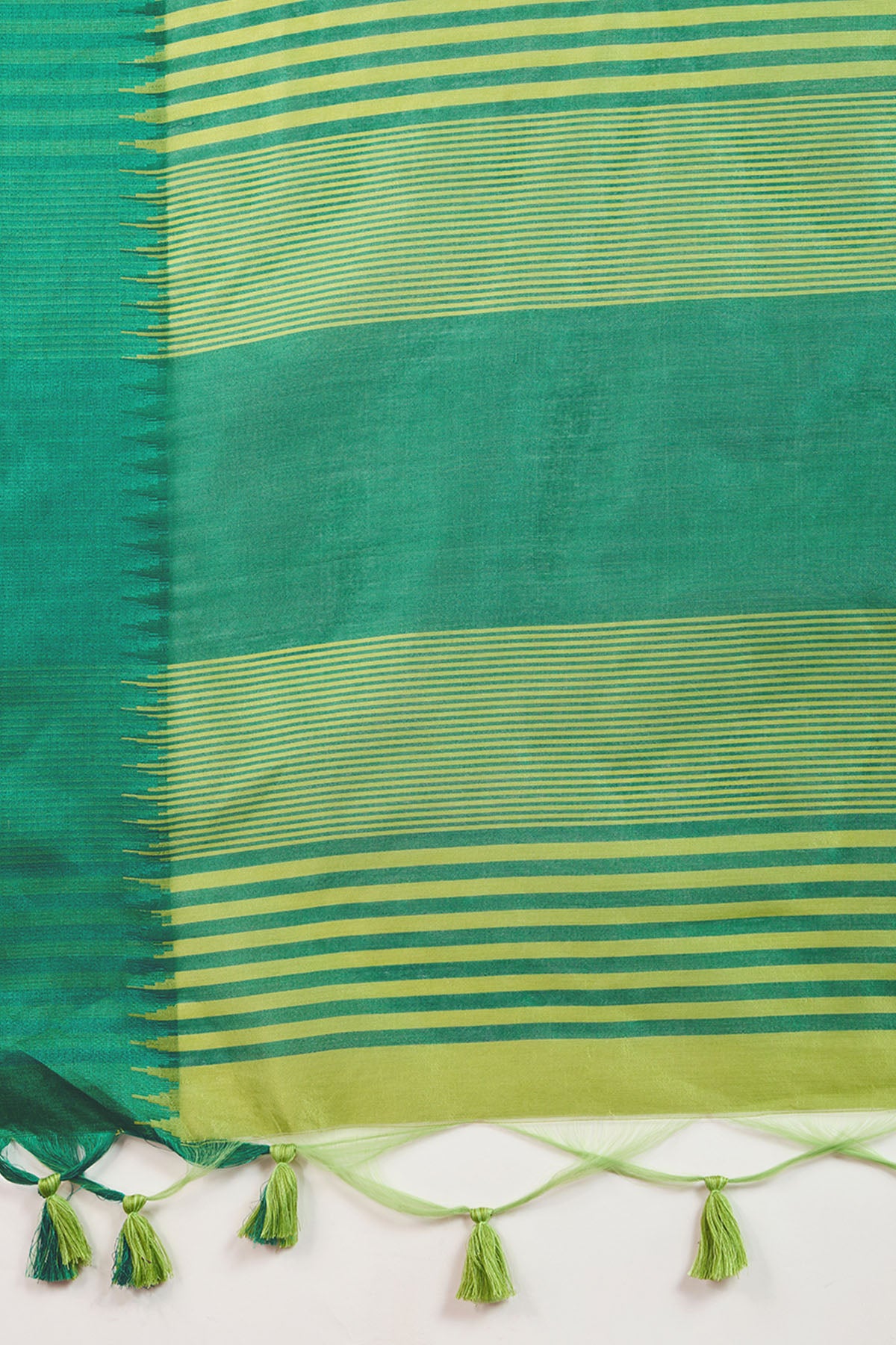 Green Raw Silk Thread Saree