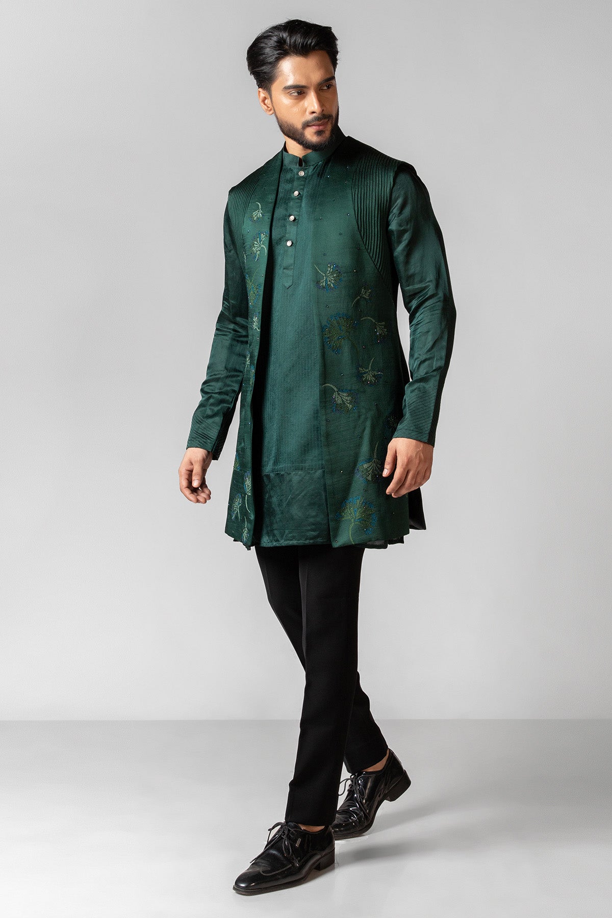 Green Resham Cutdana Kurta Set