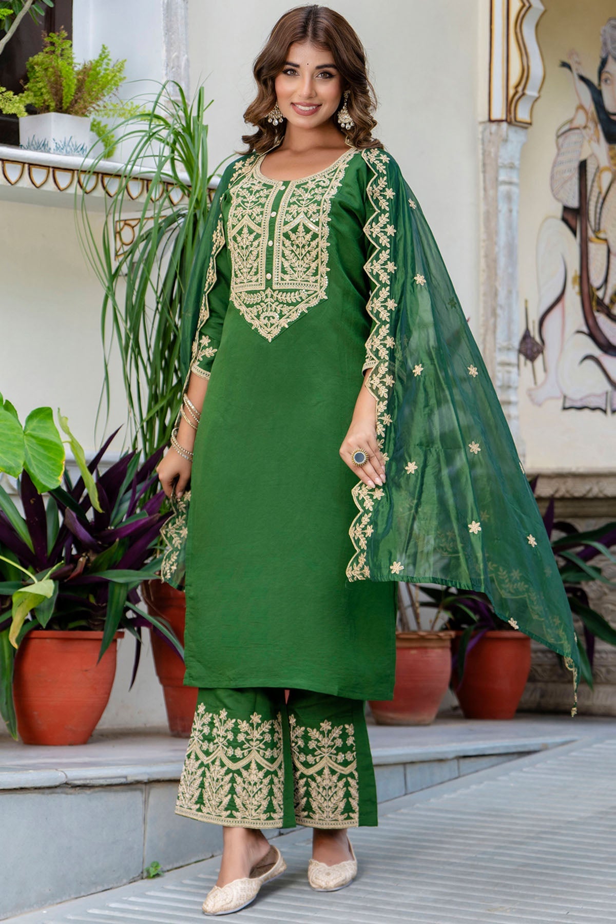 Buy Green Silk Blended Kurta Set for women by Aastha Fashion online available at scrollnshops