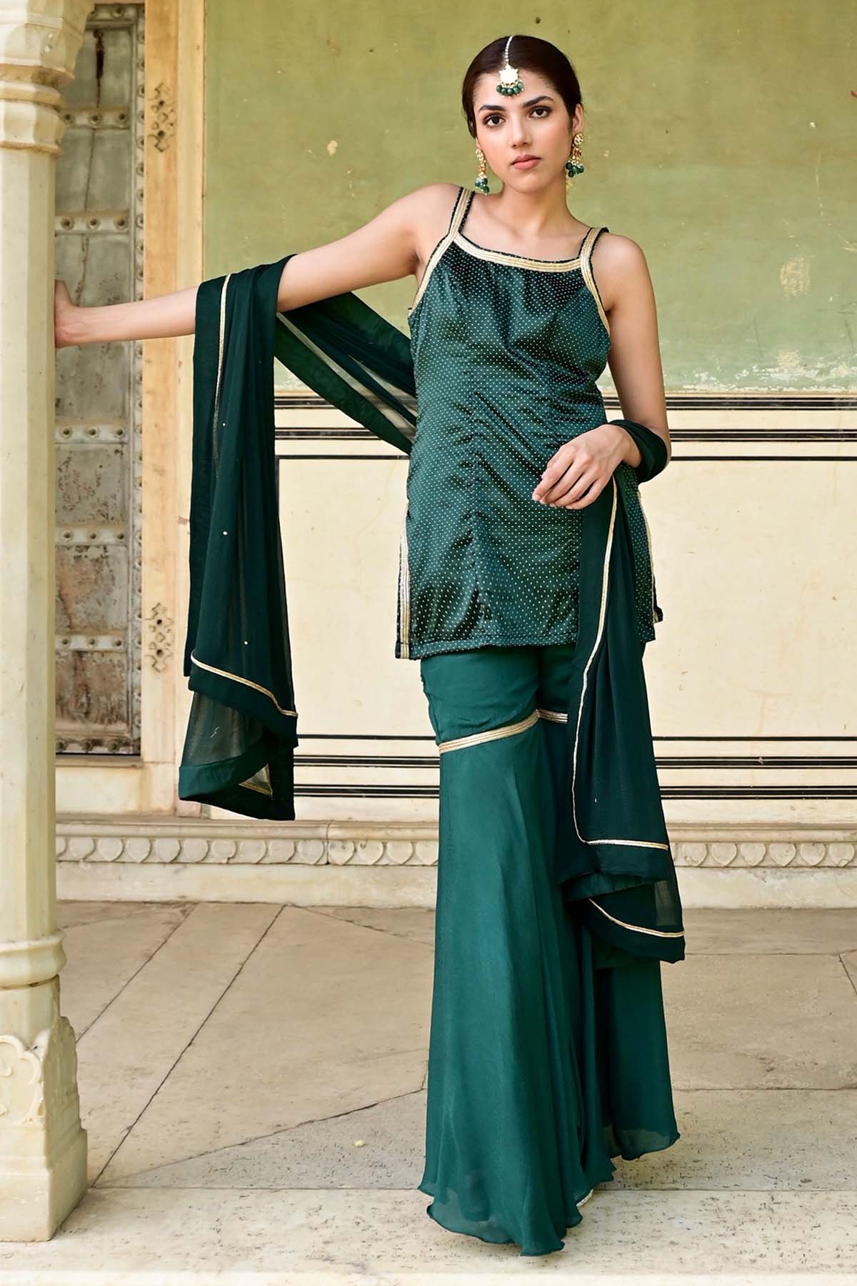 Taro India Green Sleeveless Lace Kurta Set for women online at ScrollnShops