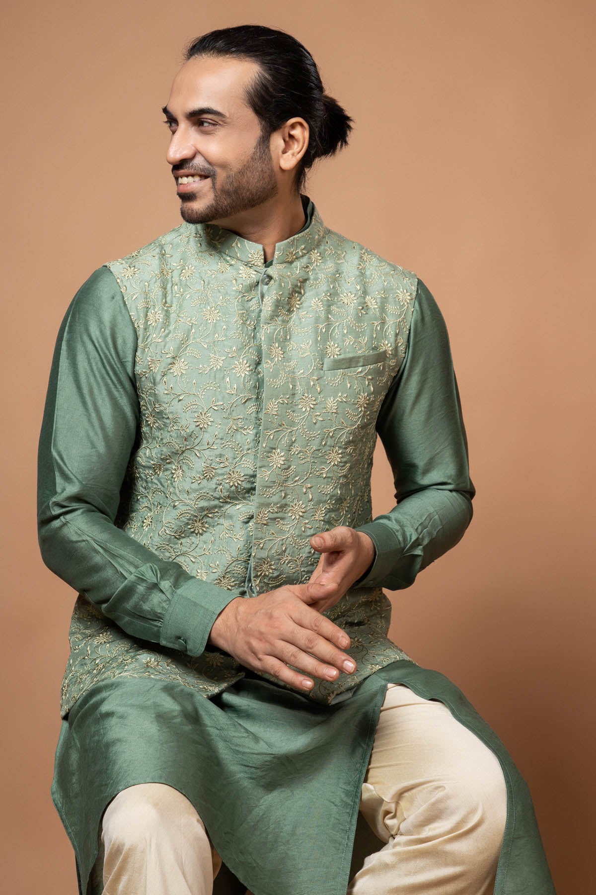 Green Thread Work Bundi Set