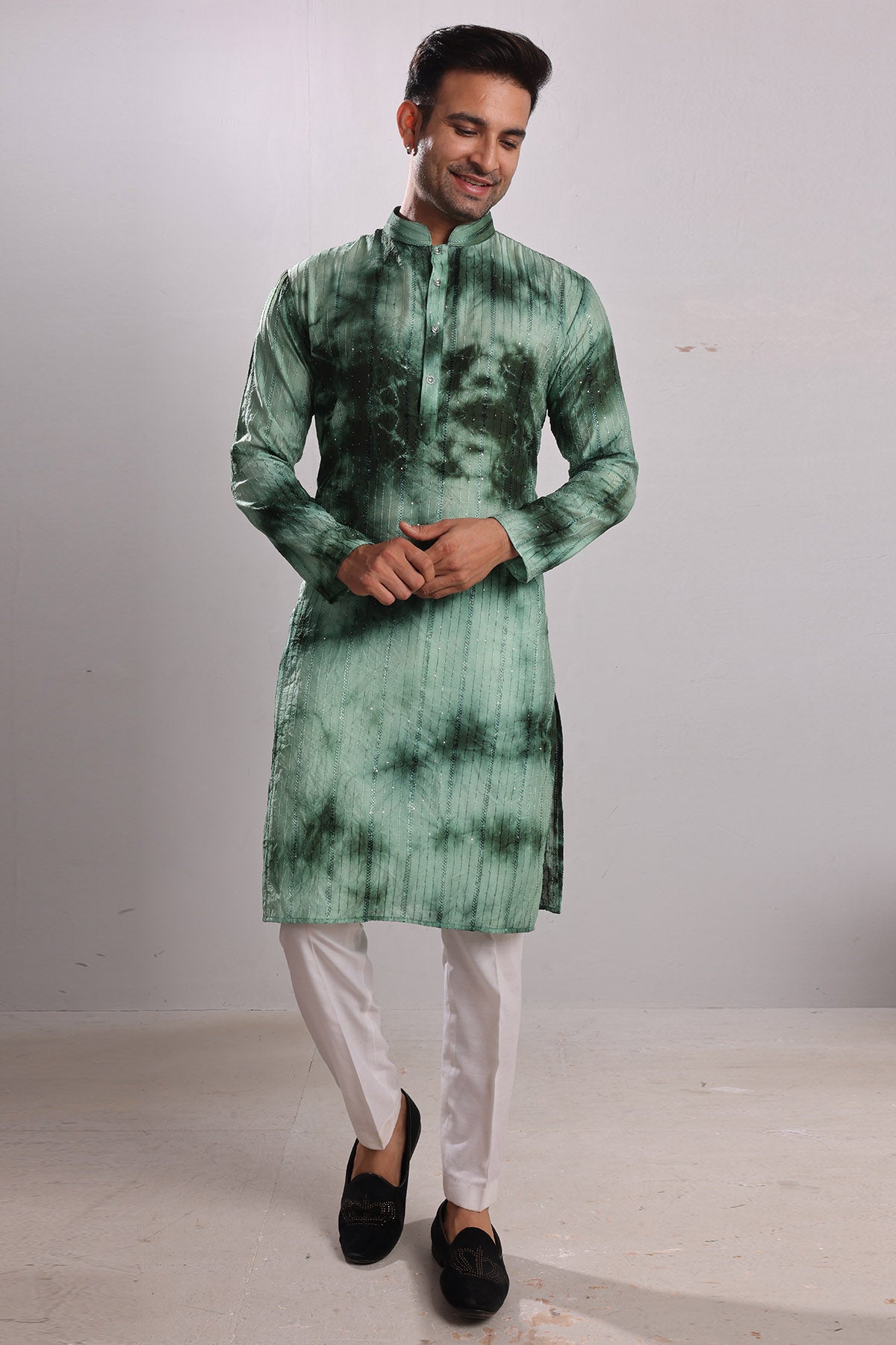 Green Tie Dye Embroidered Kurta