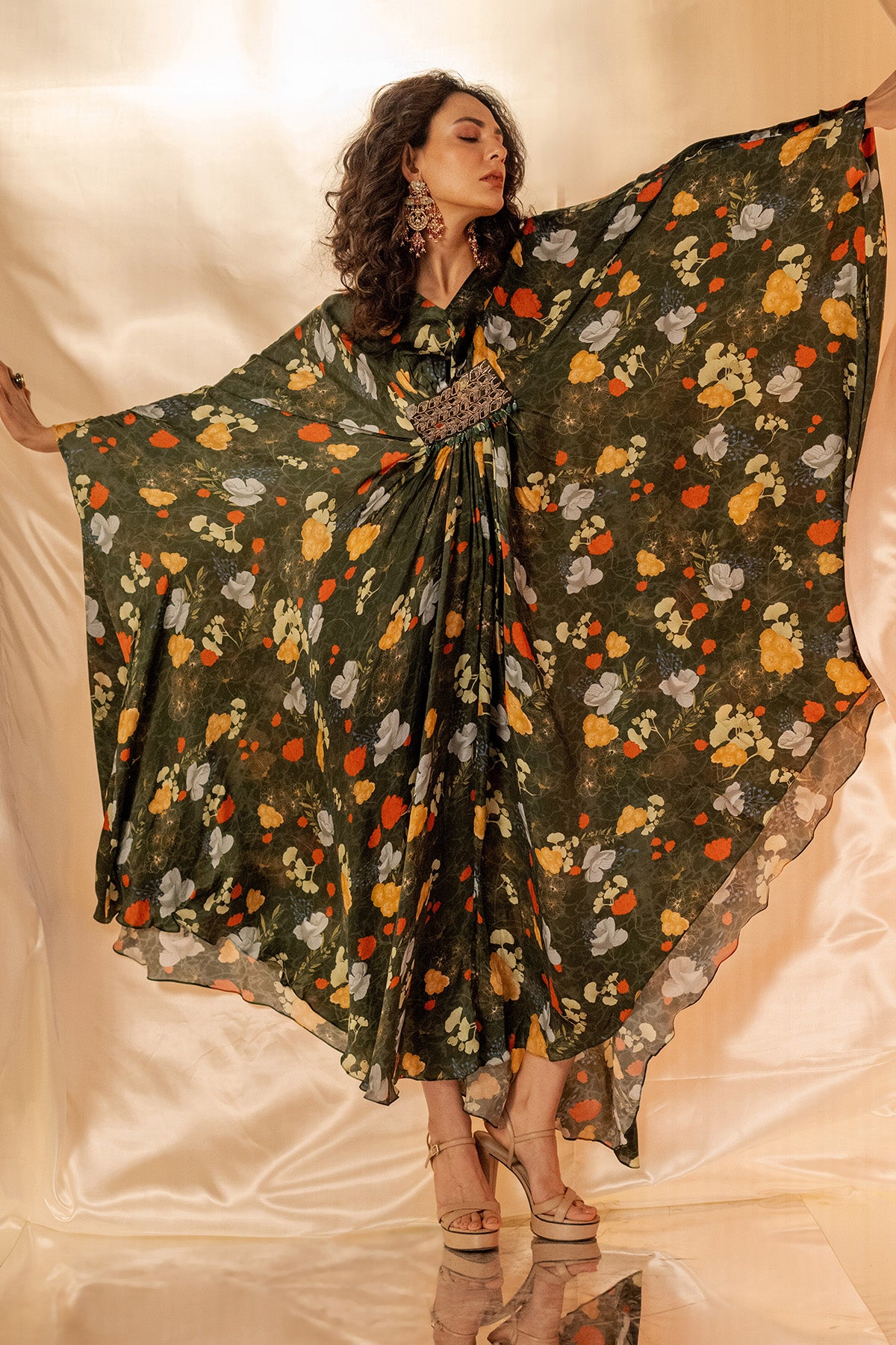 Green V-Neck Embroidered Kaftan