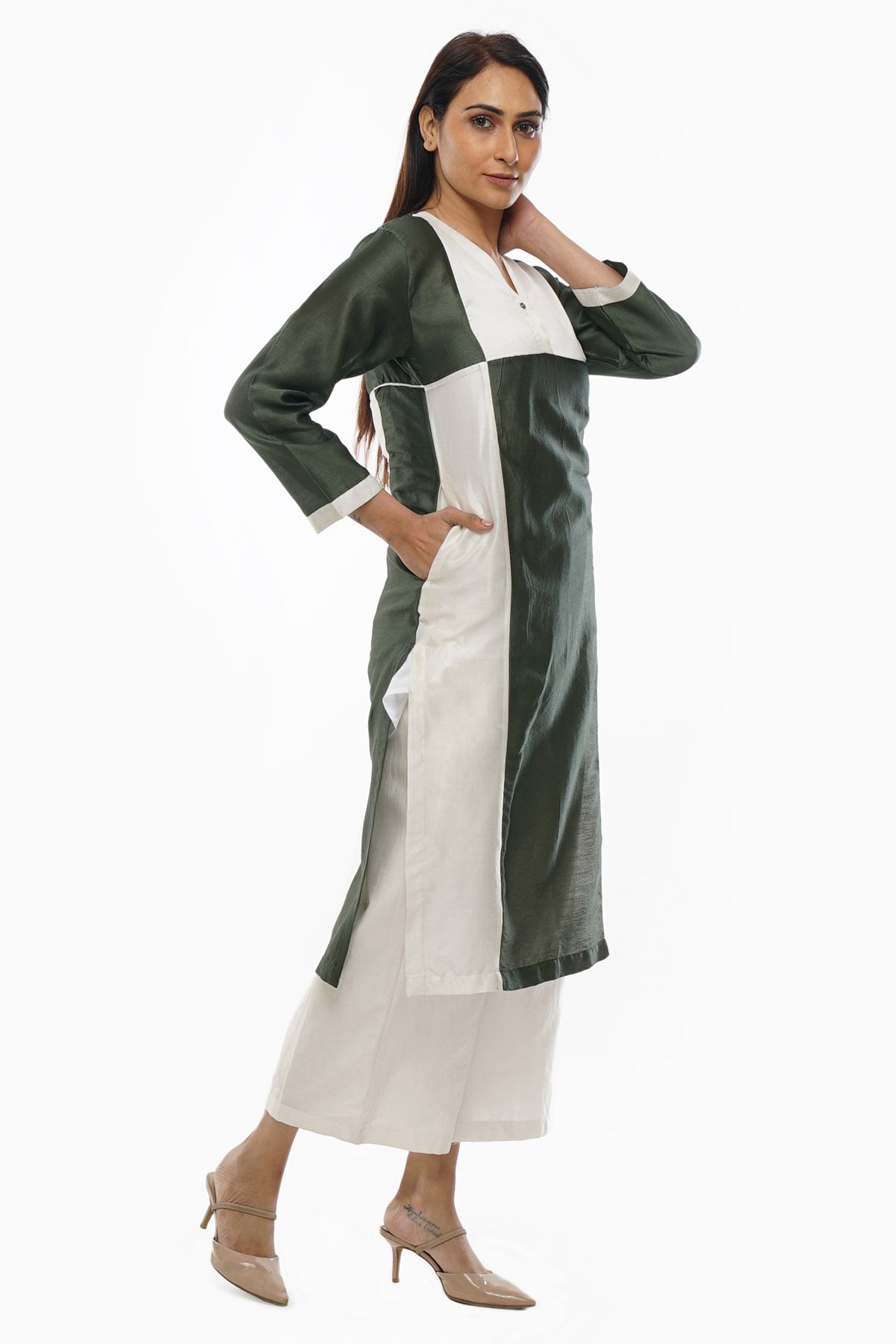 Green V-Neck Kurta & White Pants