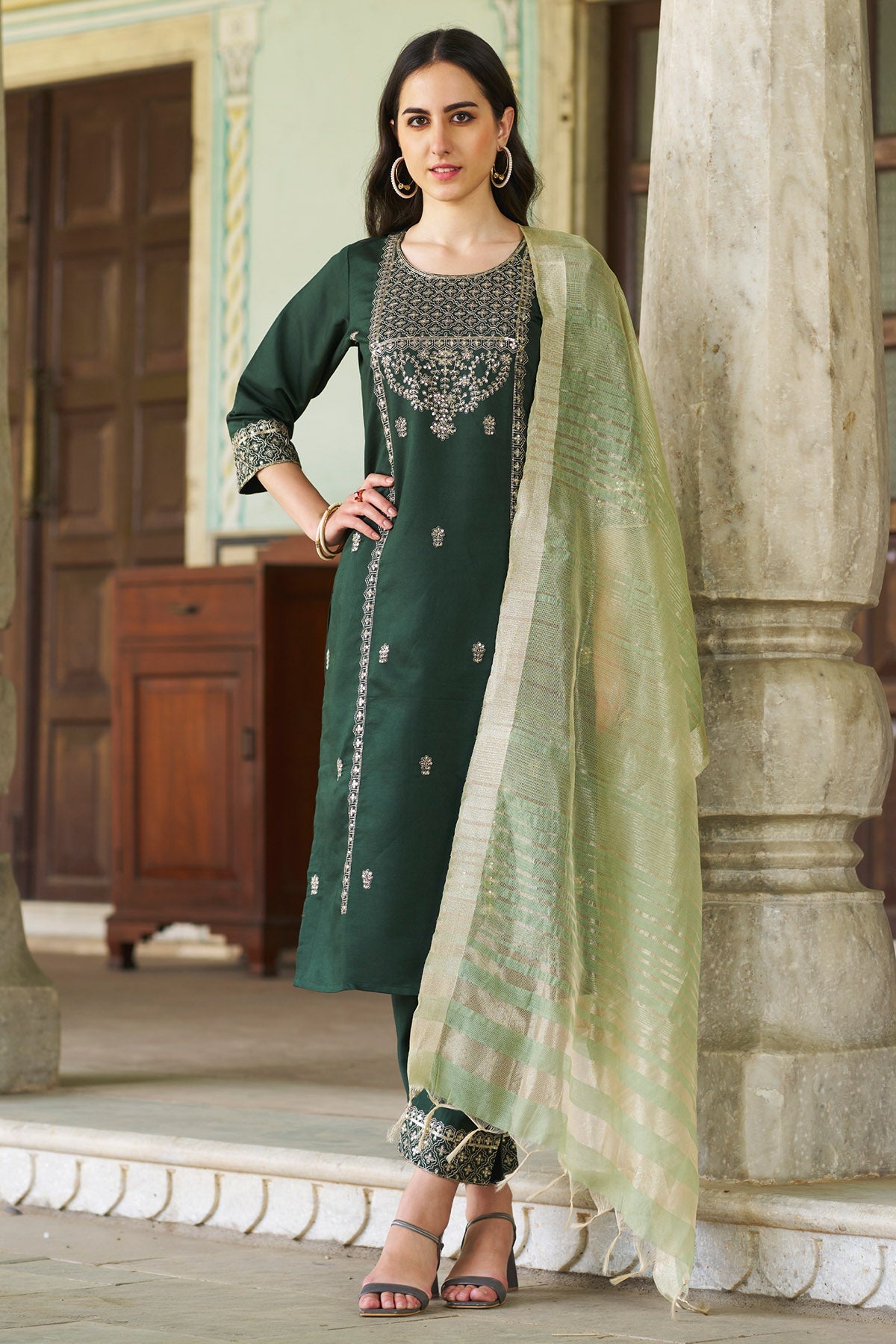 Buy Green Viscose Rayon Kurta Set for women by Aastha Fashion online available at scrollnshops