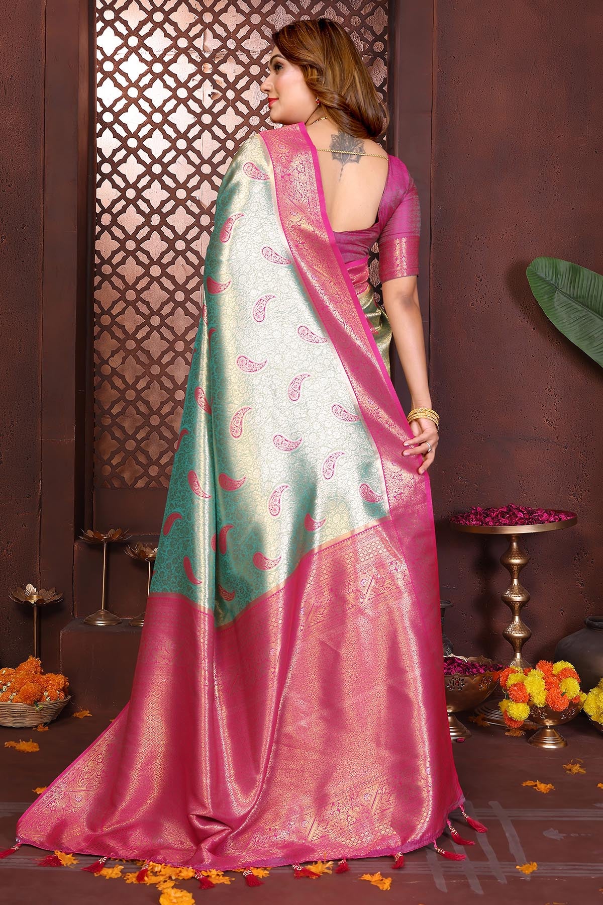 Green Weaving Tissue Silk Saree