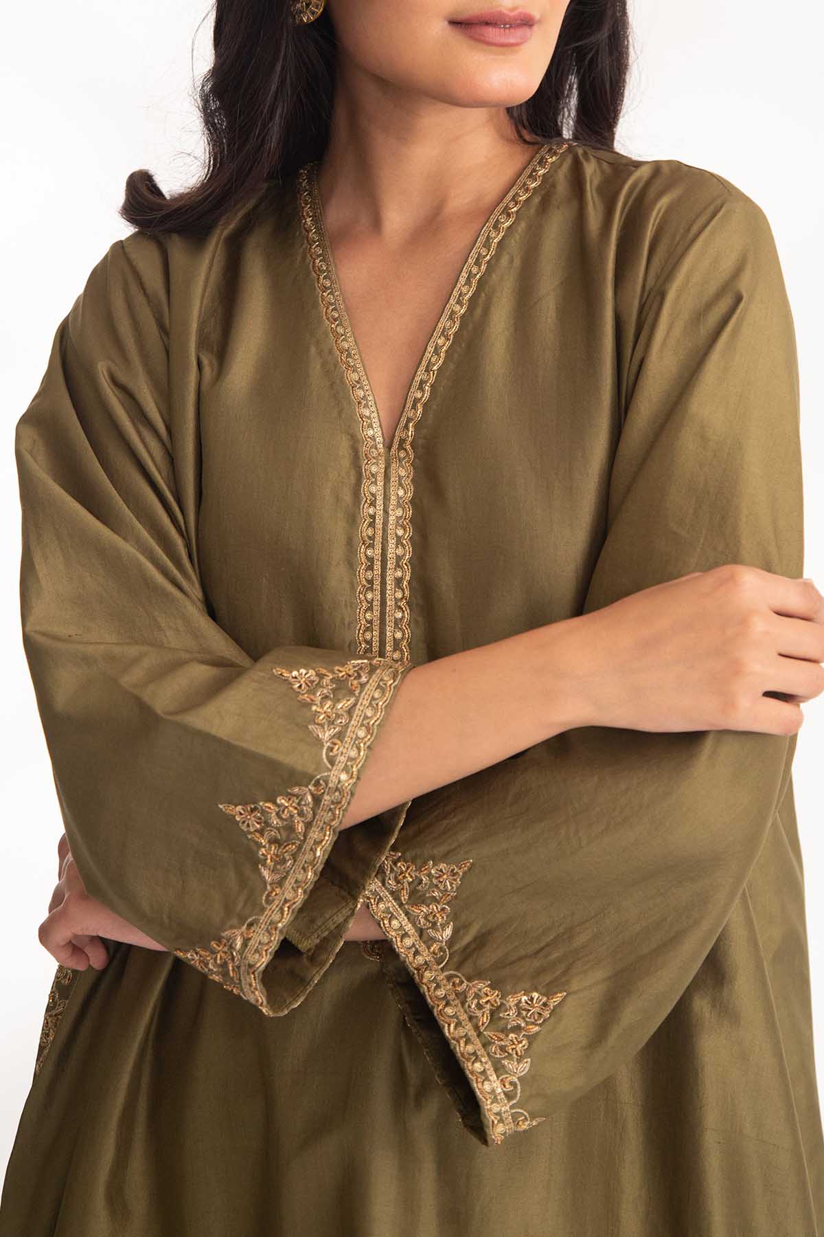 Green Zardozi V-Neck Kurta Set