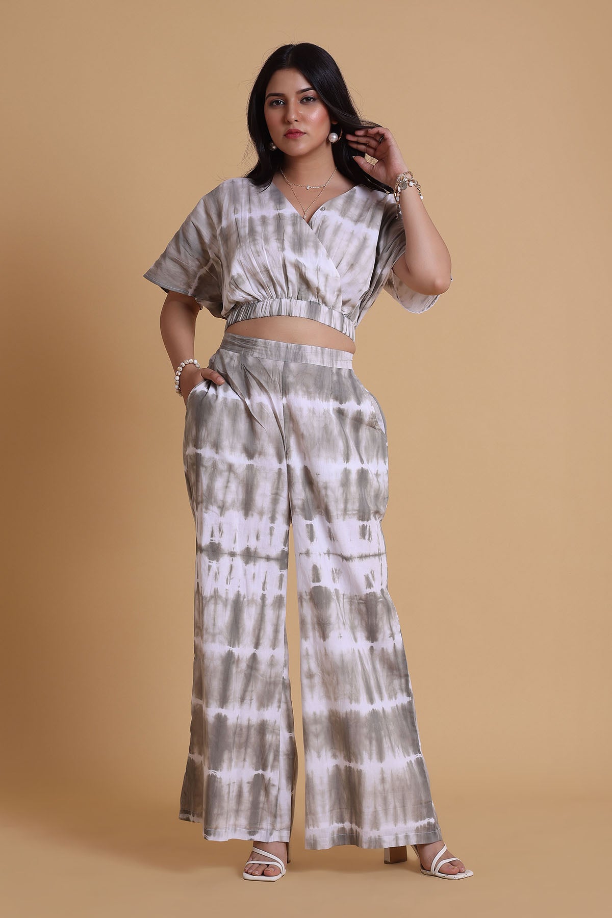 Grey Mulmul V-Neck Top & Pants