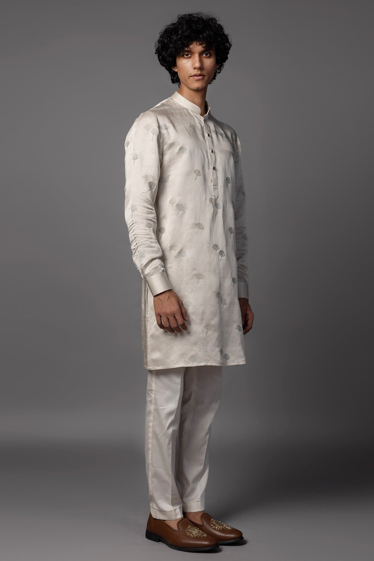 Grey Resham Dhaga Kurta & Pants