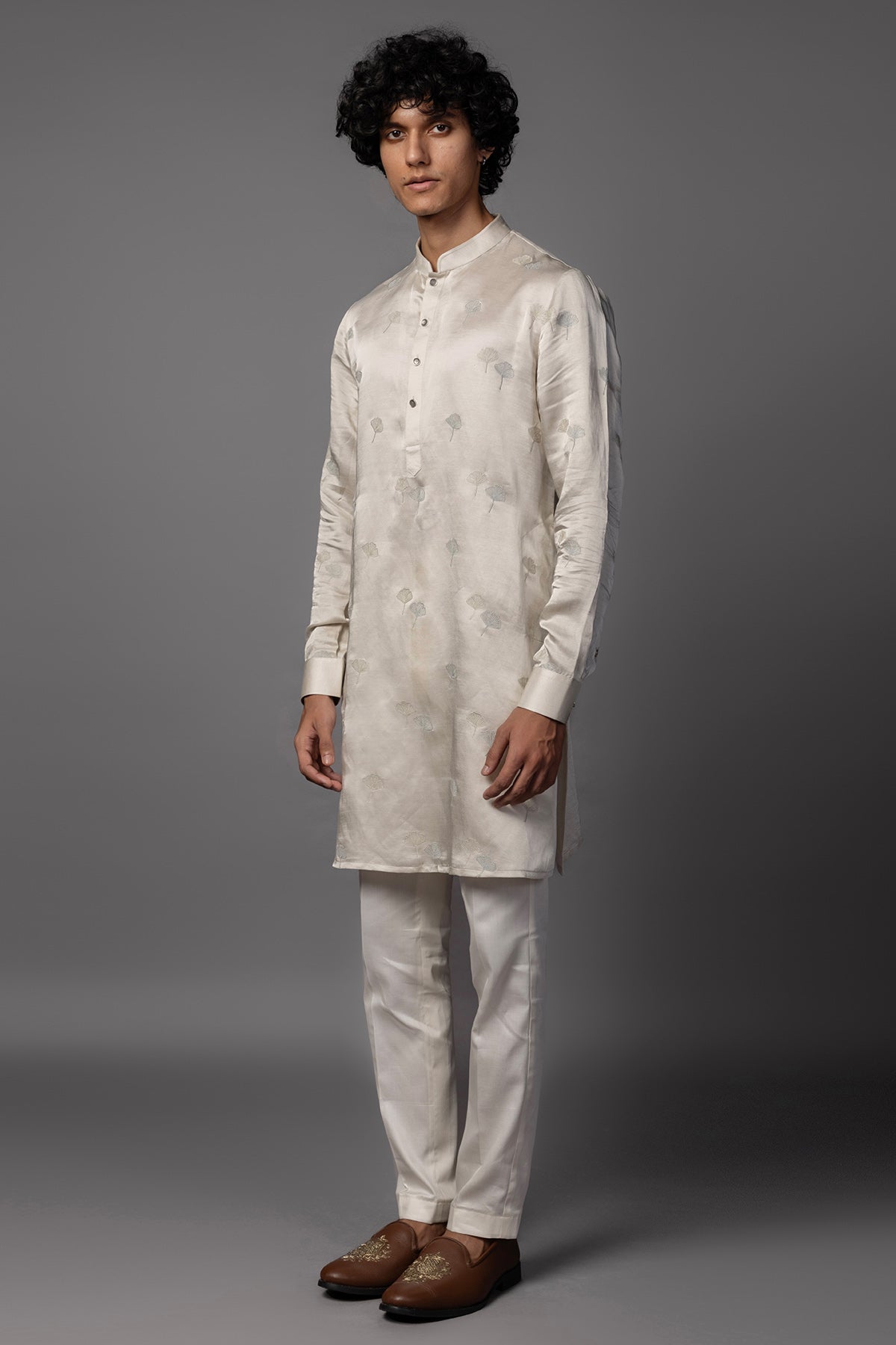 Grey Resham Dhaga Kurta & Pants