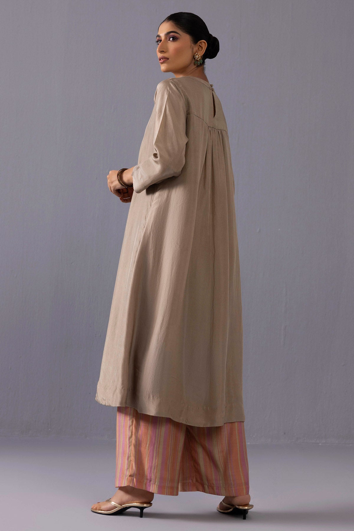 Grey Silk Plain Kurta & Pants