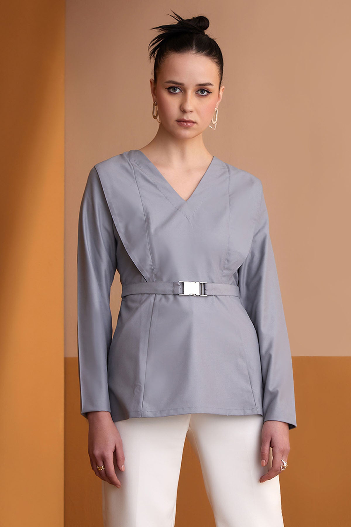 Grey V-neck Full Sleeves Top