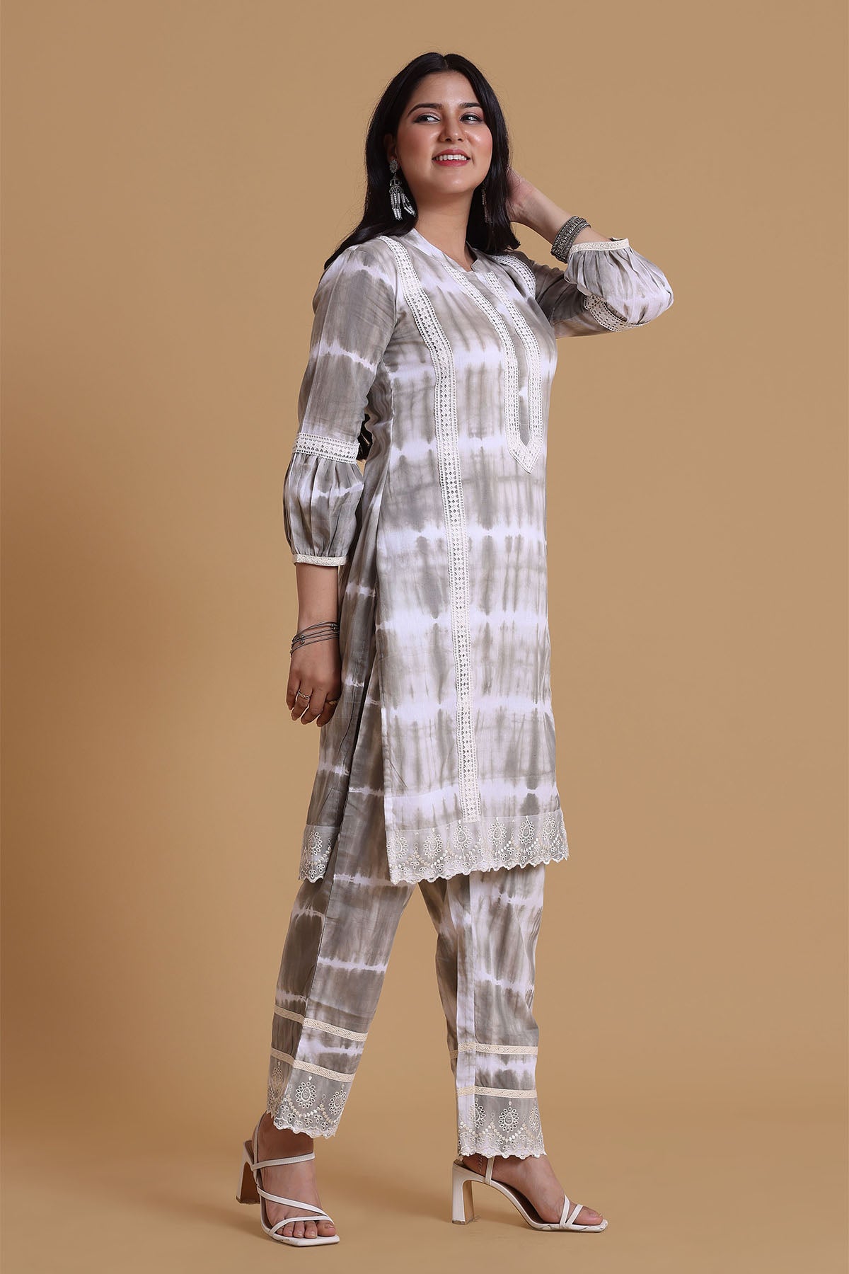 Grey & White Mulmul Kurta Set