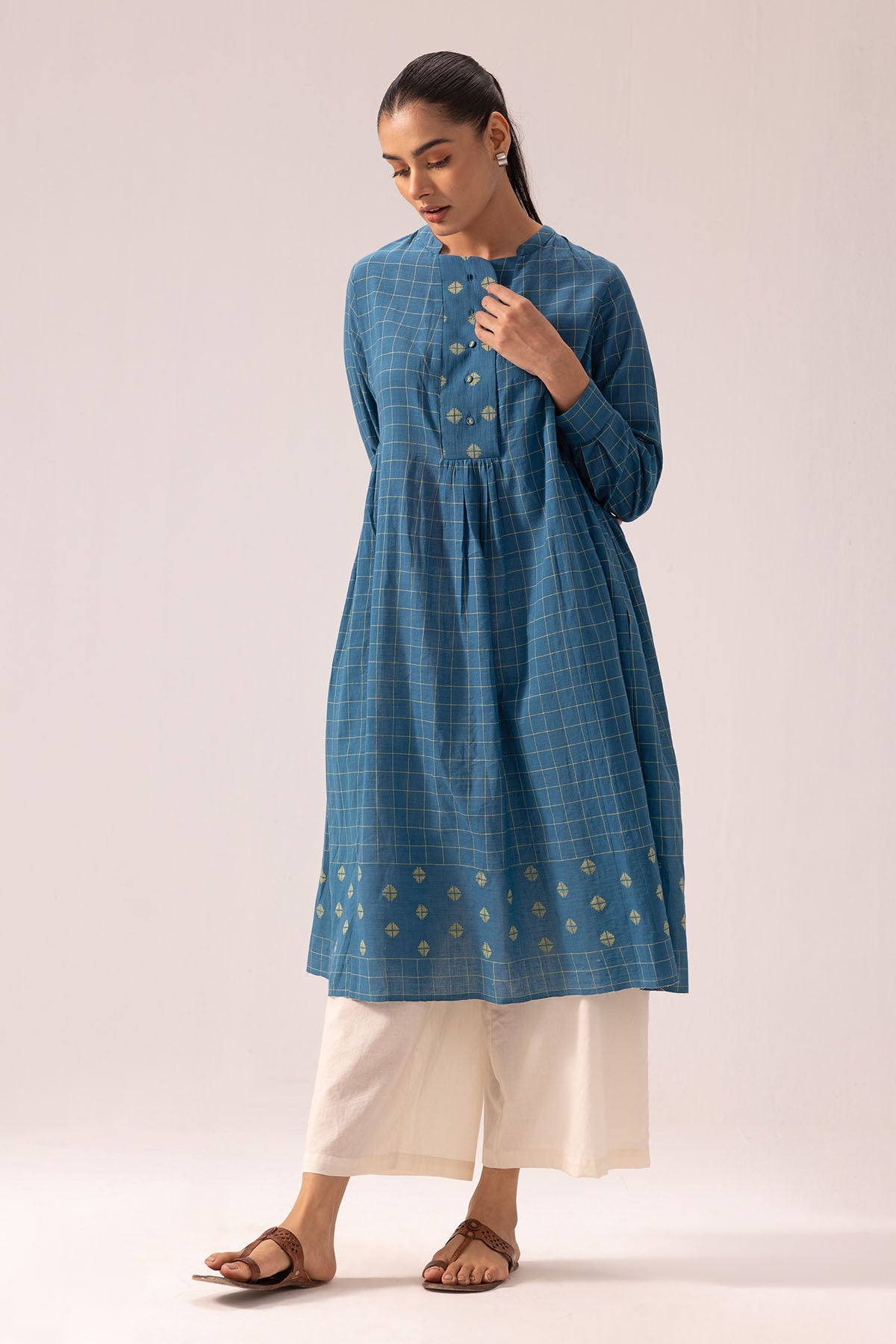 Buy Handwoven Jamdani Cotton Kurta By Label Shreya Sharma For Women Online at ScrollnShops