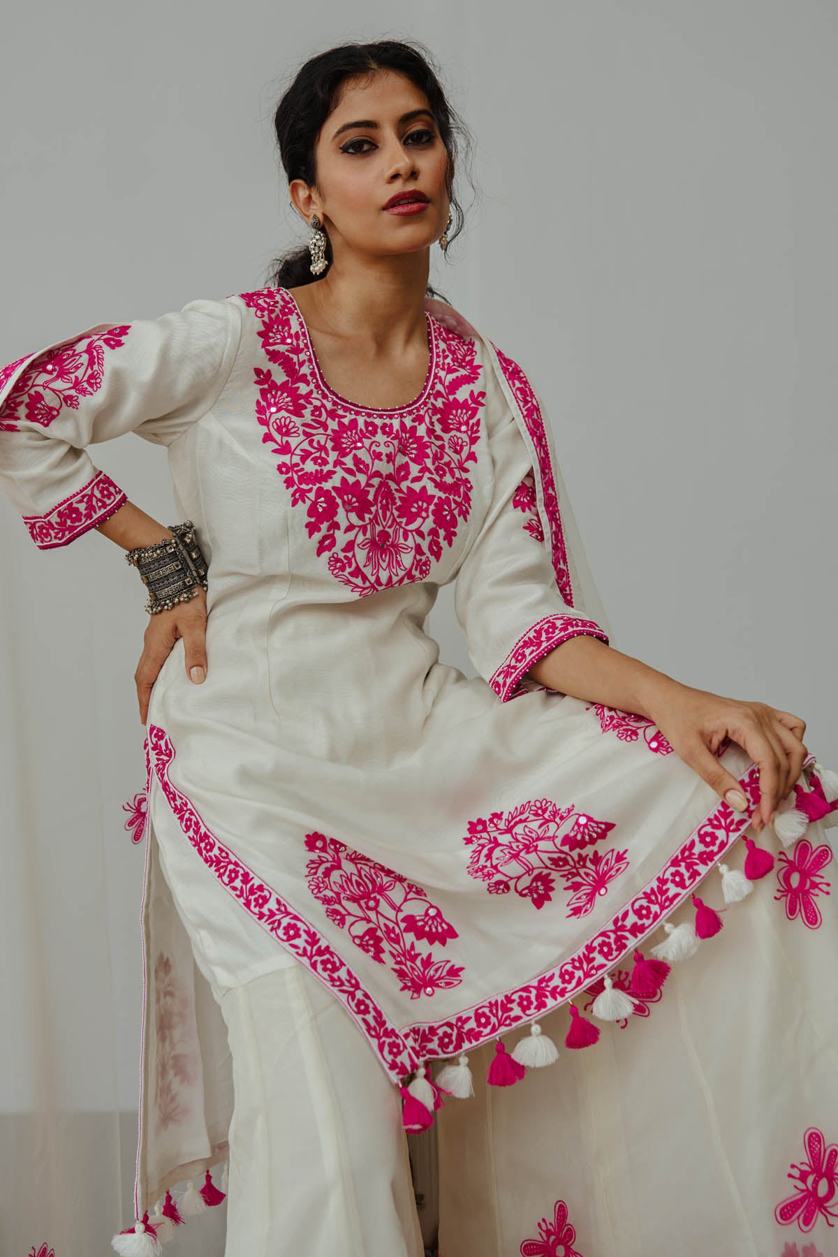 Ivory Aari Handwork Kurta Set