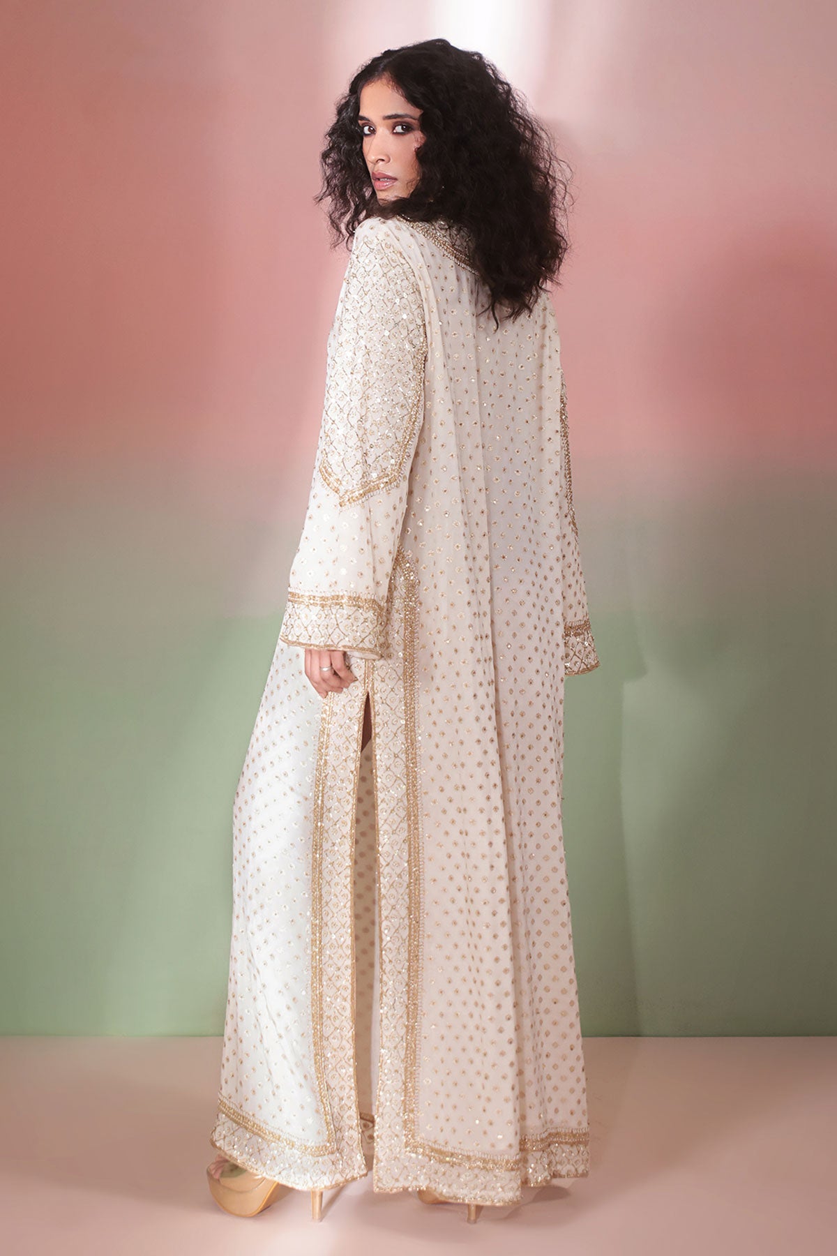 Ivory Buti Embroidered Kaftan