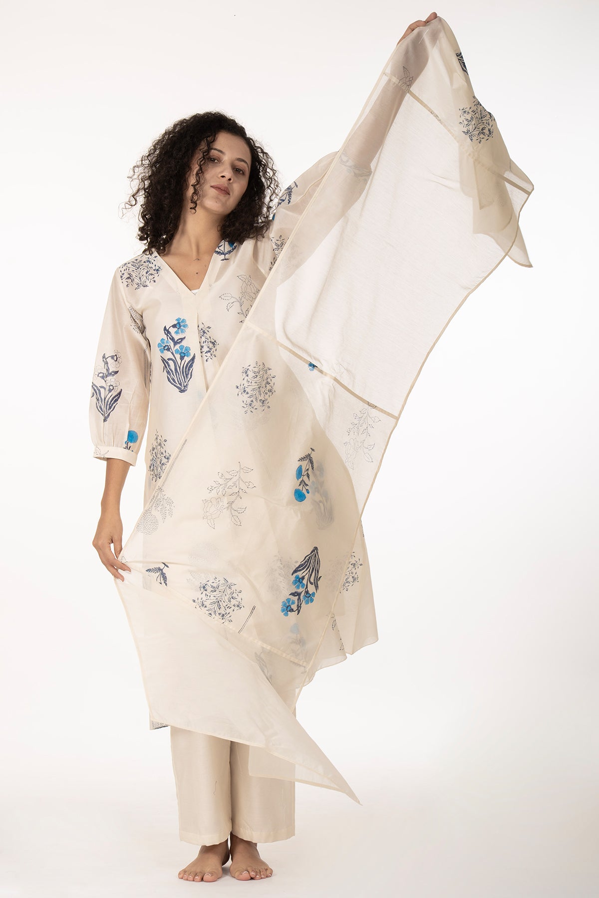 Ivory Chanderi Flower Kurta Set