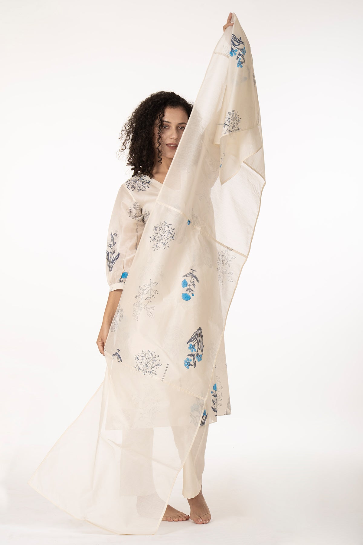 Ivory Chanderi Flower Kurta Set