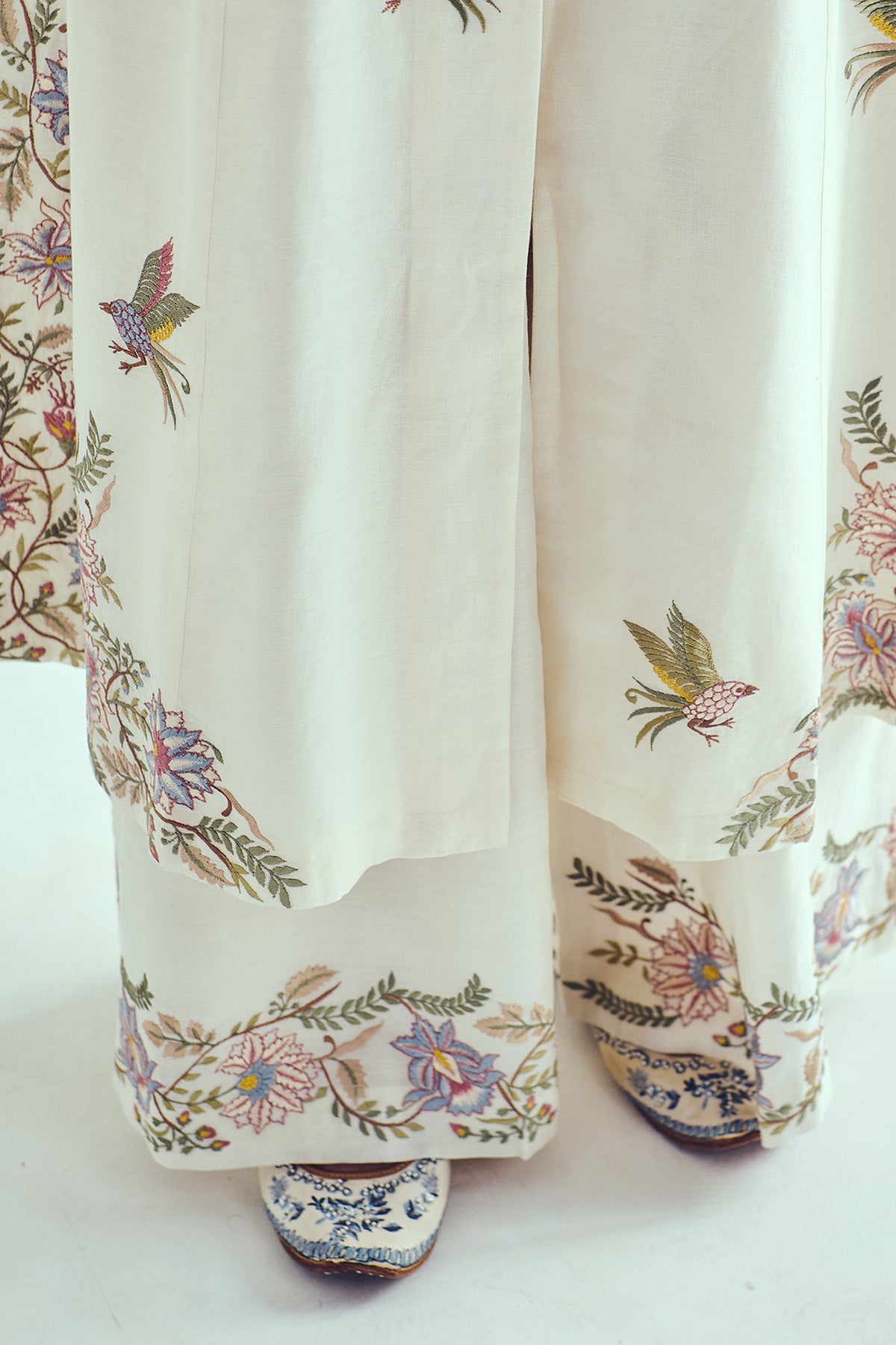 Ivory Chanderi Resham Kurta Set