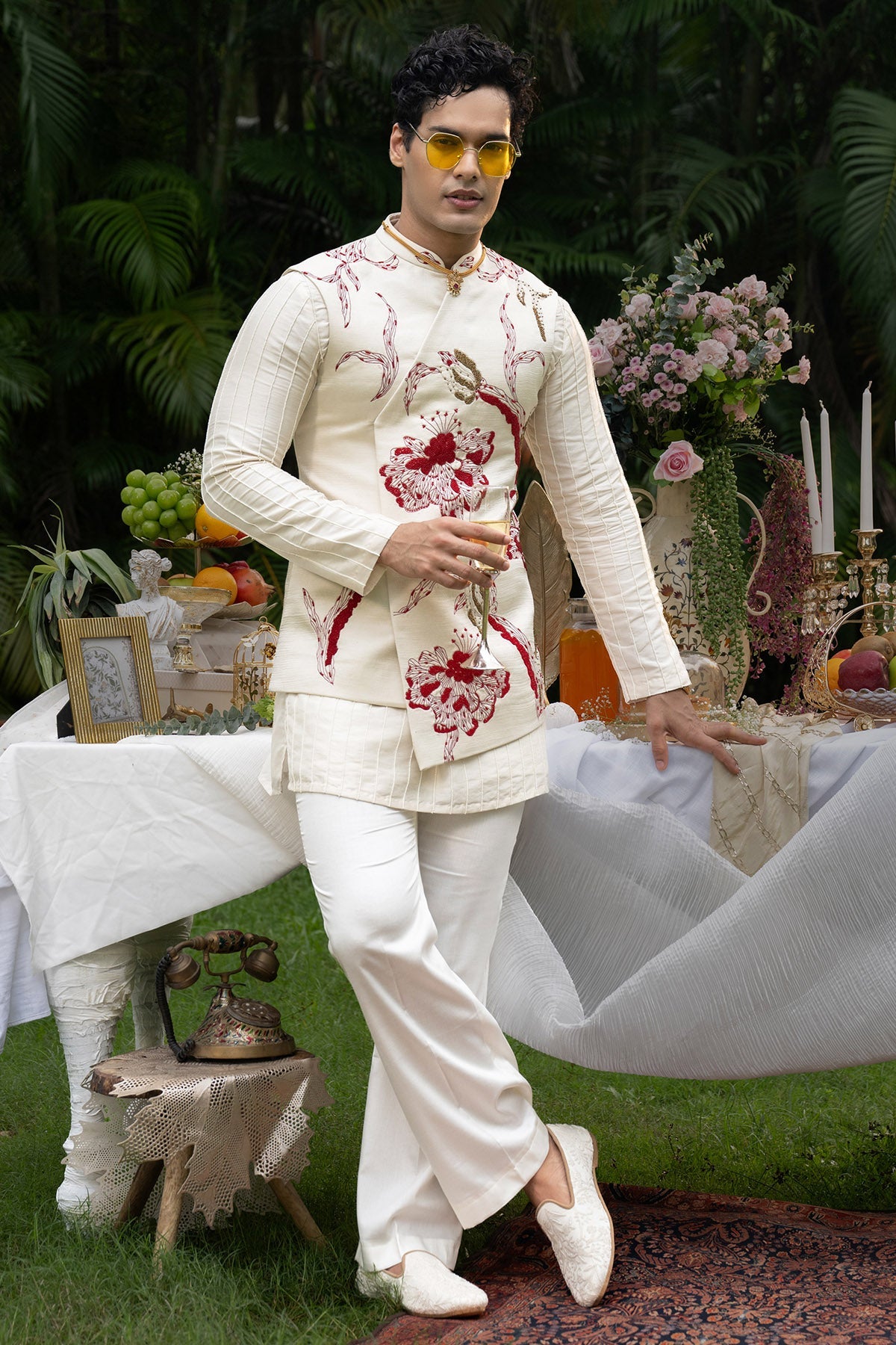 Buy Ivory Chrimson Floral Kurta Set for women by Paarsh Atelier online available at scrollnshops
