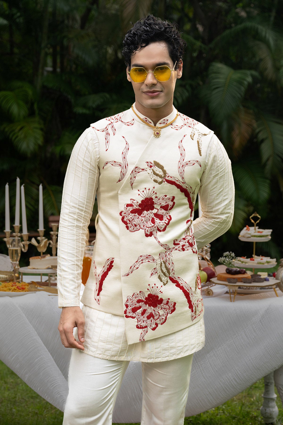 Ivory Chrimson Floral Kurta Set