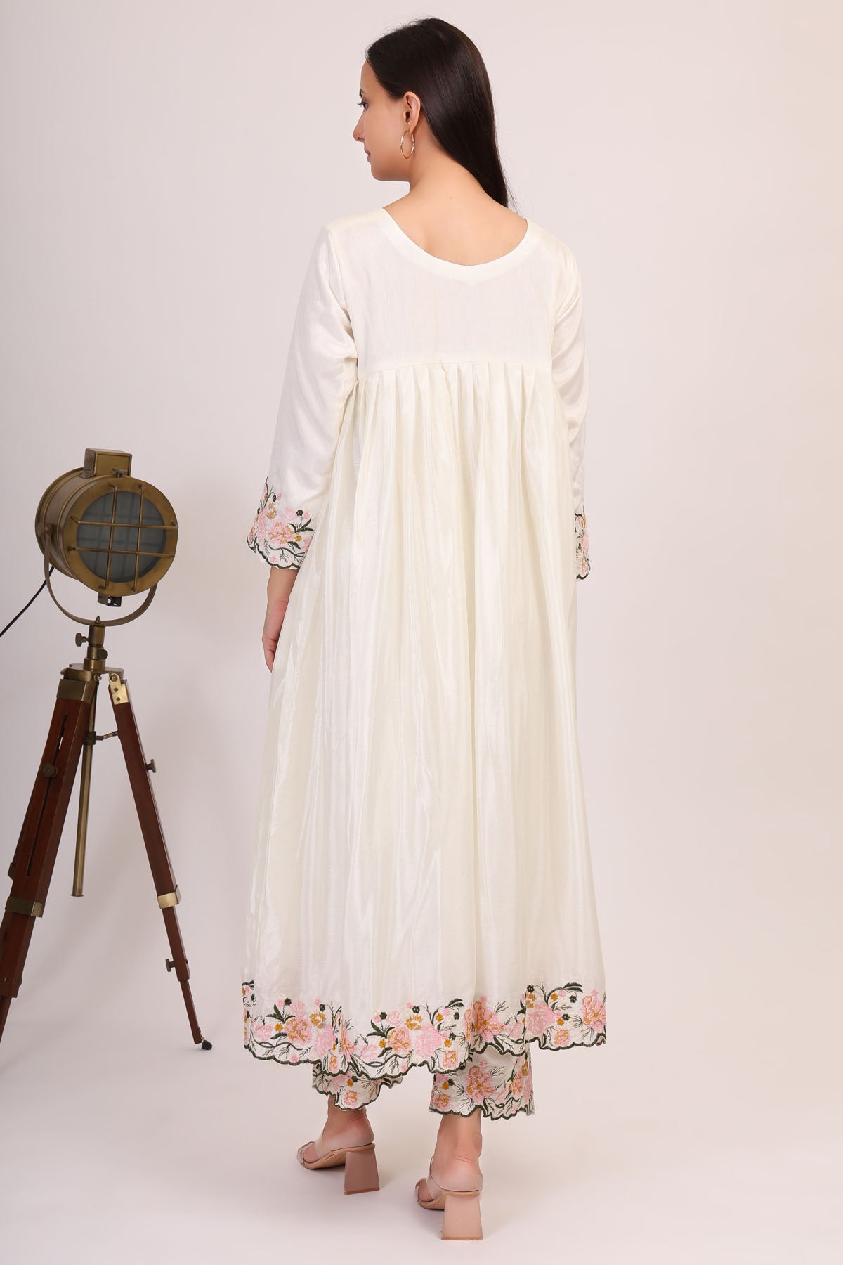 Ivory Chinnon Kurta & Pants