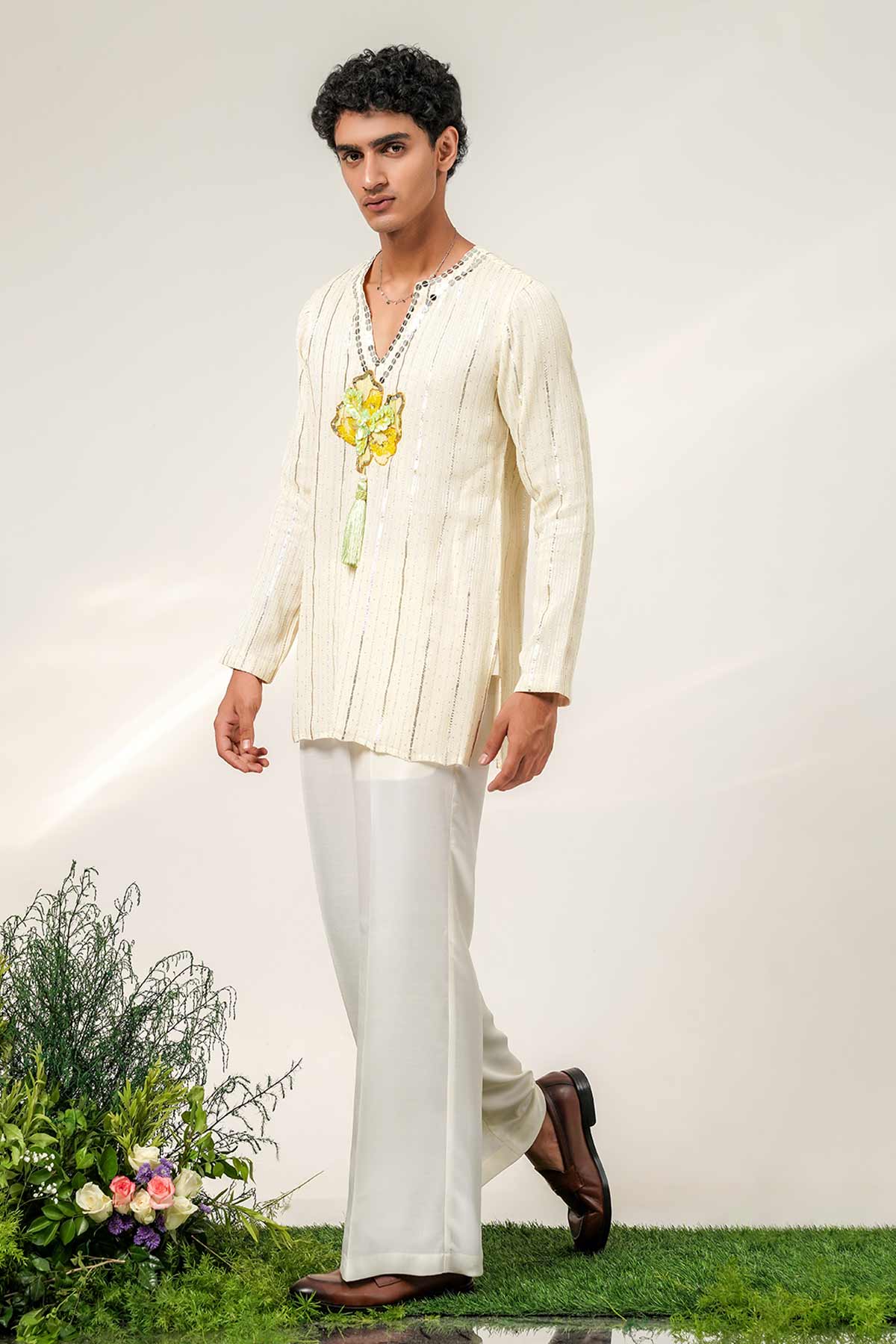 Ivory Floral Patch Kurta & Pant